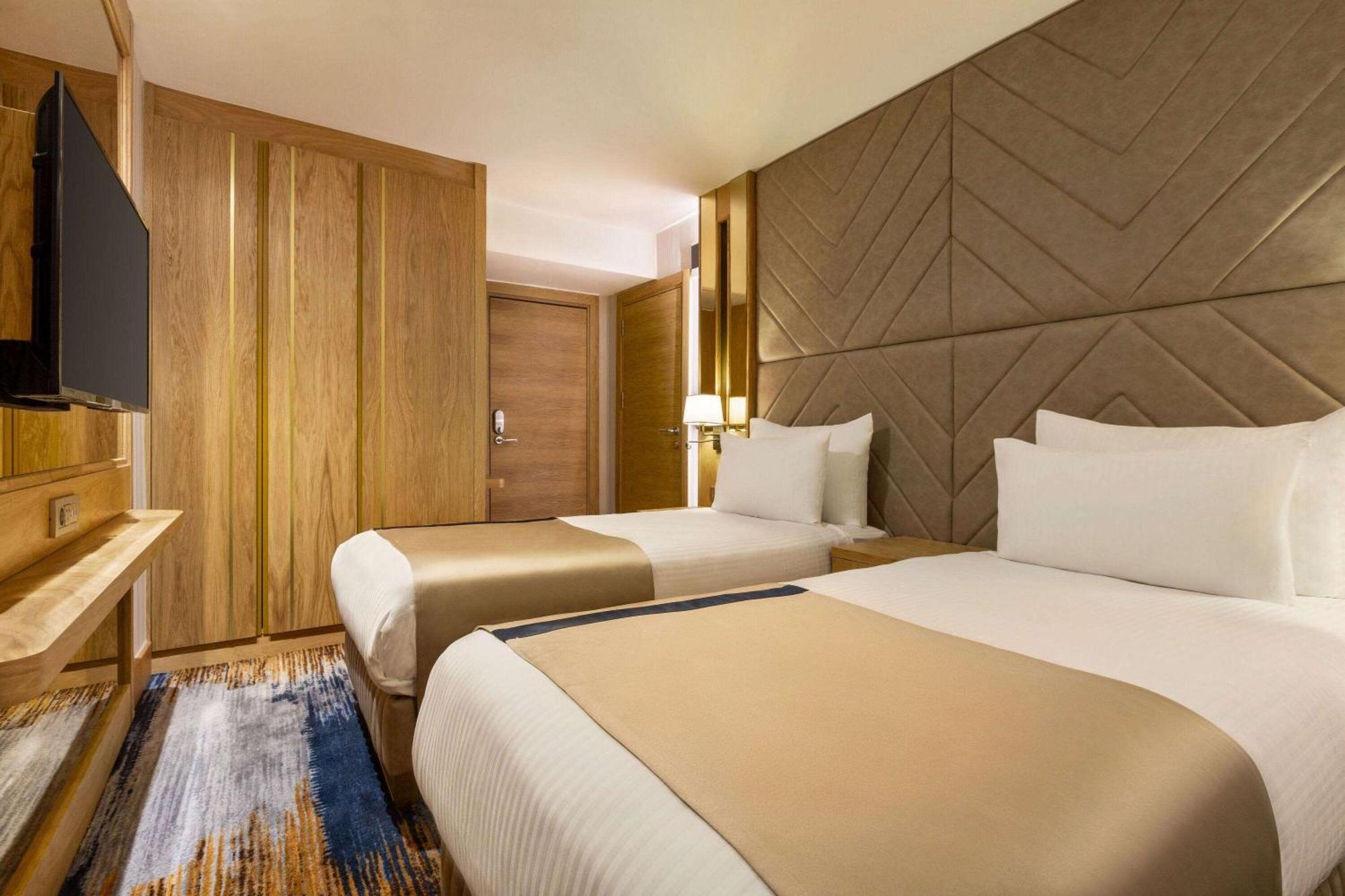 Superior Twin Room Connecting Room,1536585250:JPEG