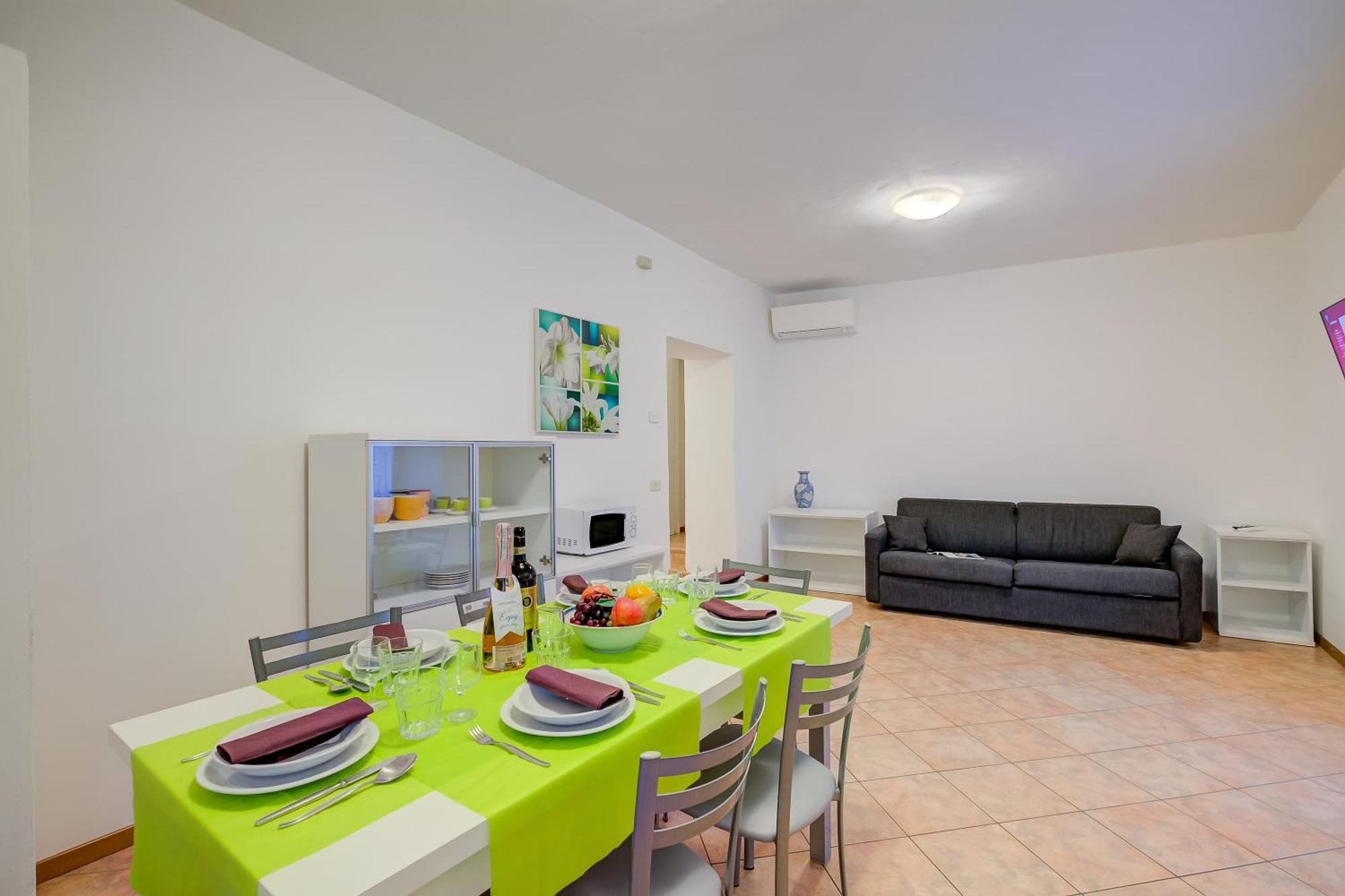 Superior Two Bedroom Apartment,1772925191:JPEG