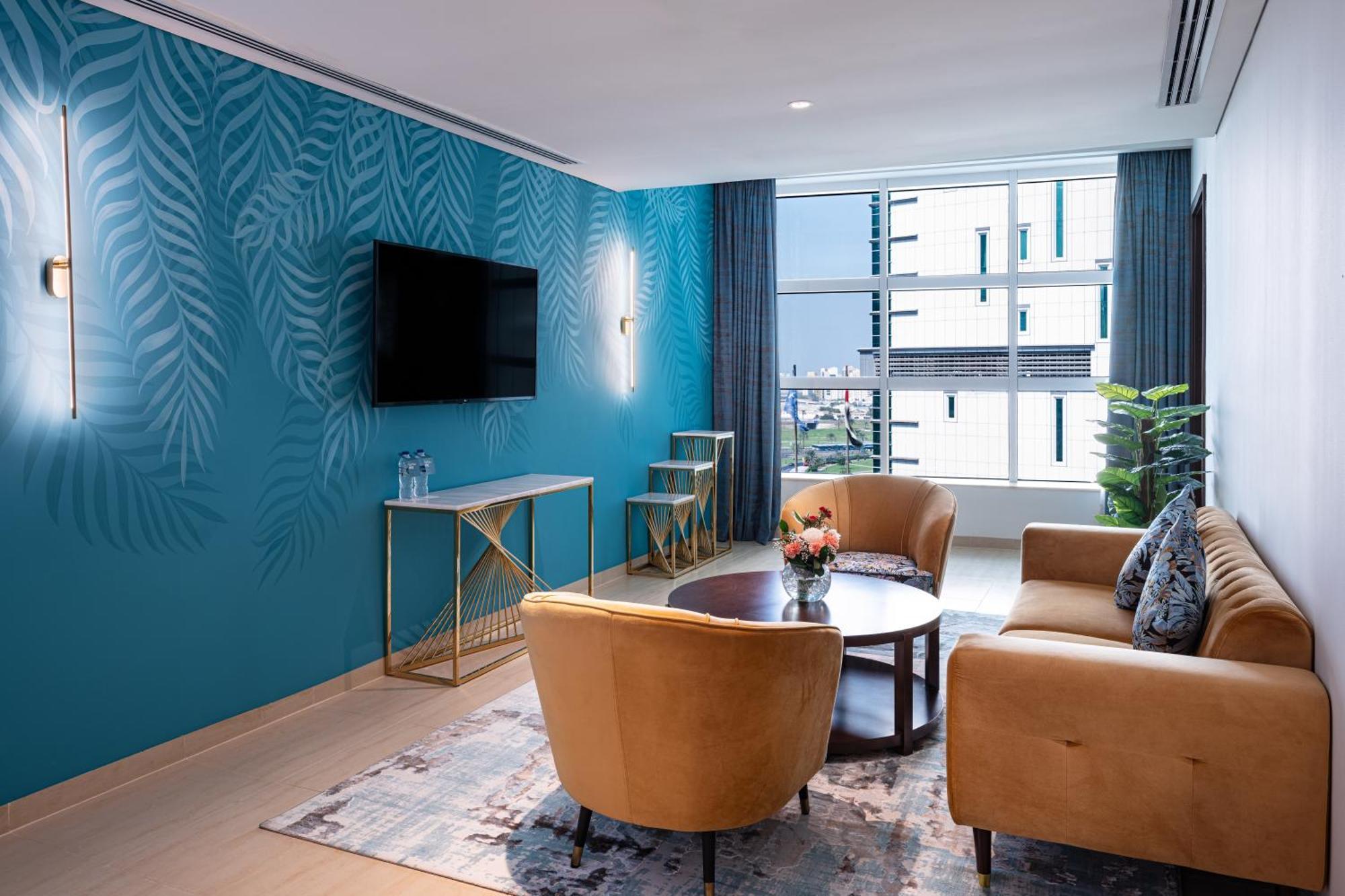 Business Suite, 1 Bedroom Suite, 1 King, Skyline view