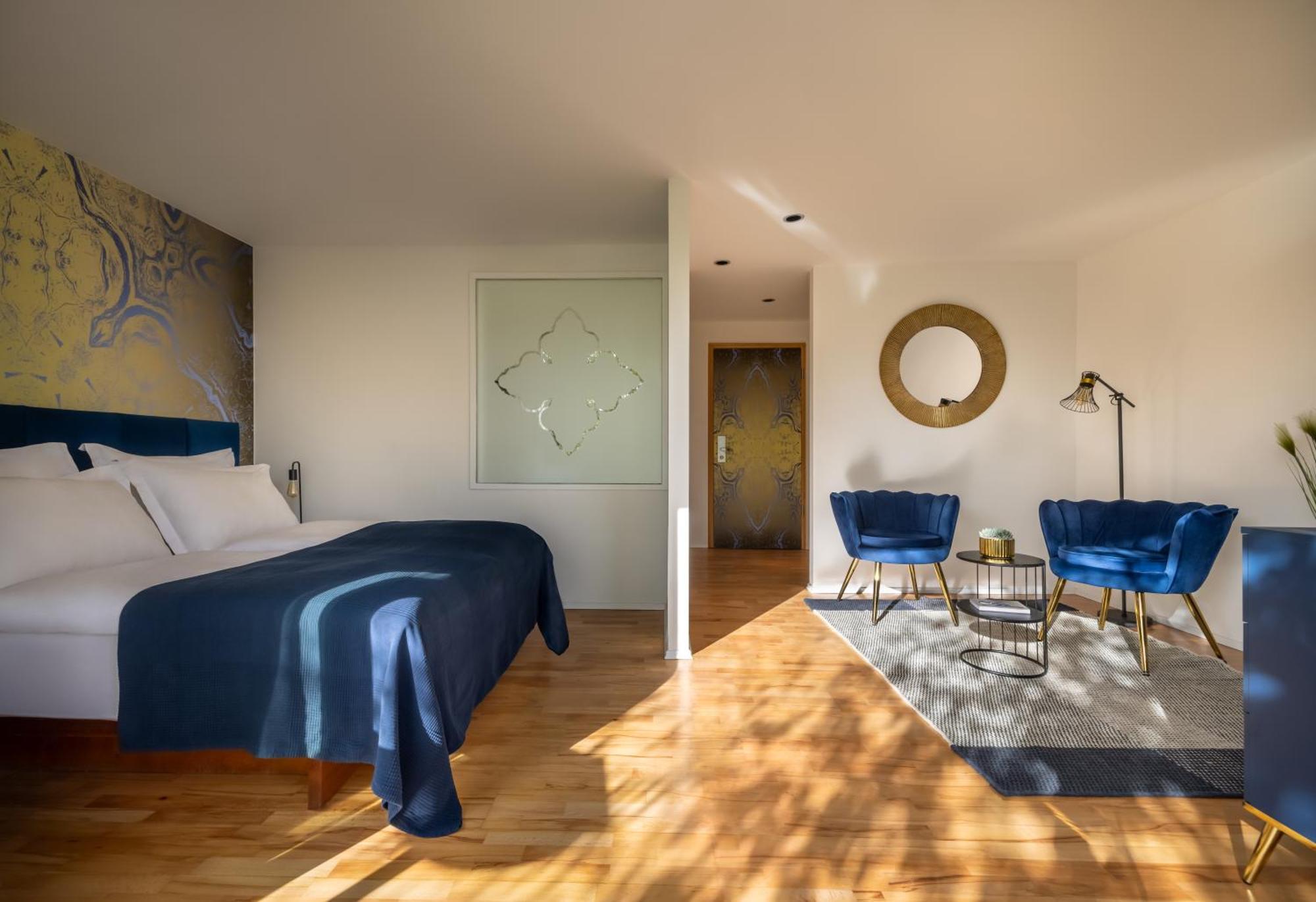 Superior Room Balcony Lateral Sea View