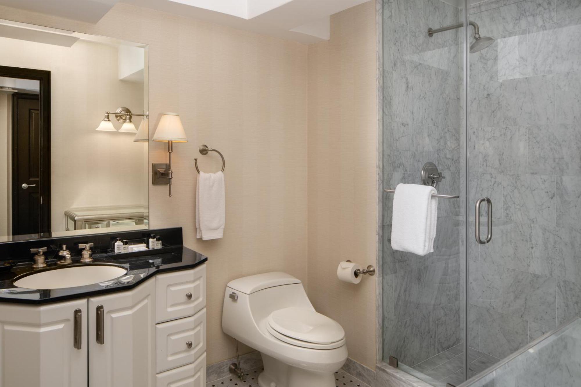 Two-Bedroom Suite,1537214329:JPEG