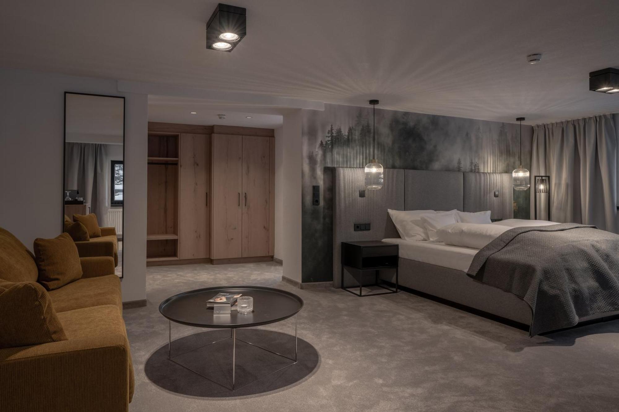 Double Room with Mountain View