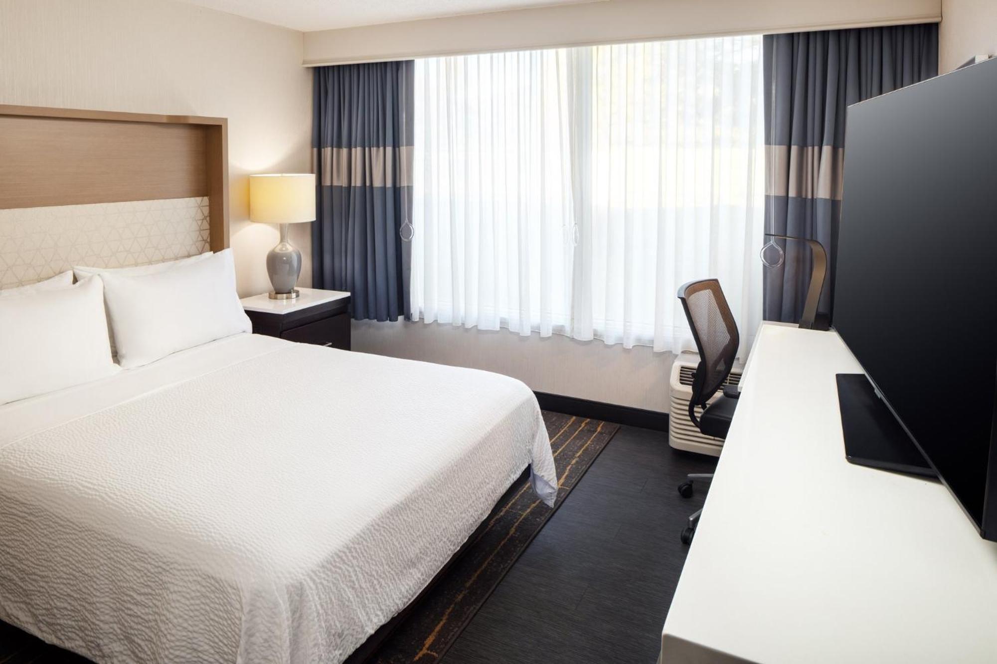 Double Room - Disability Access - Accessible Tub
