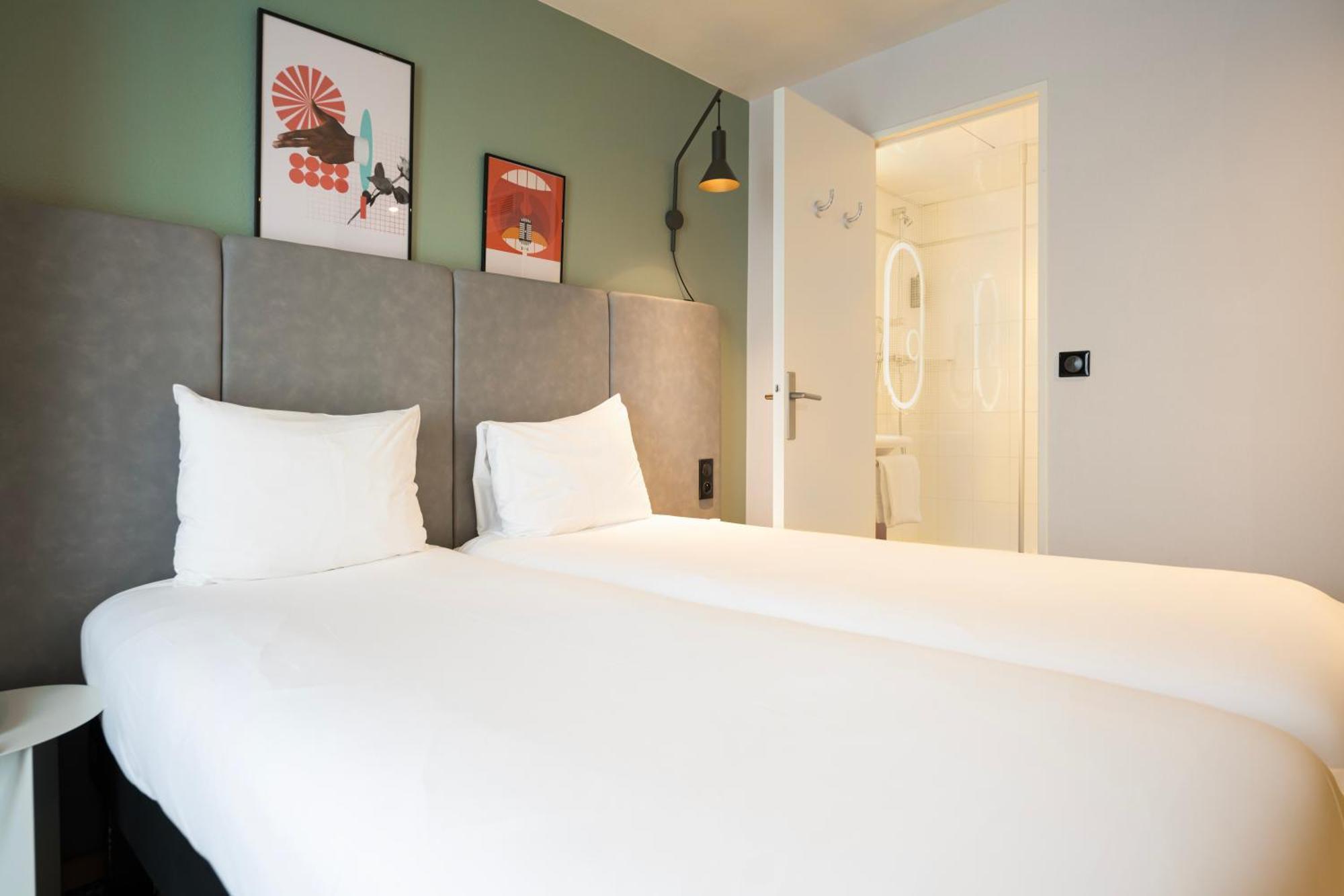 Standard Room with 2 Single Beds,1537901800:JPEG