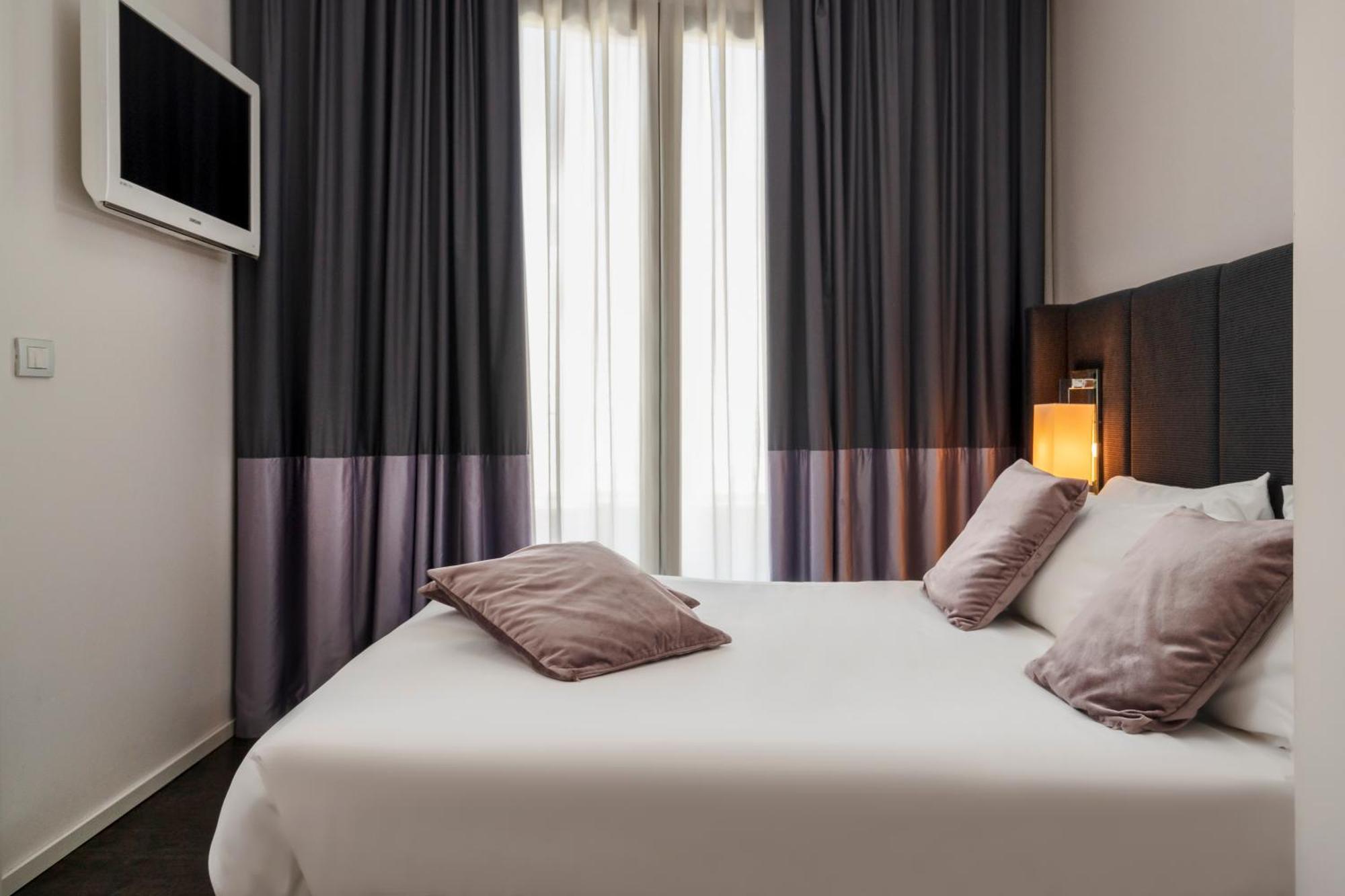 Standard Double or Twin Room with Balcony