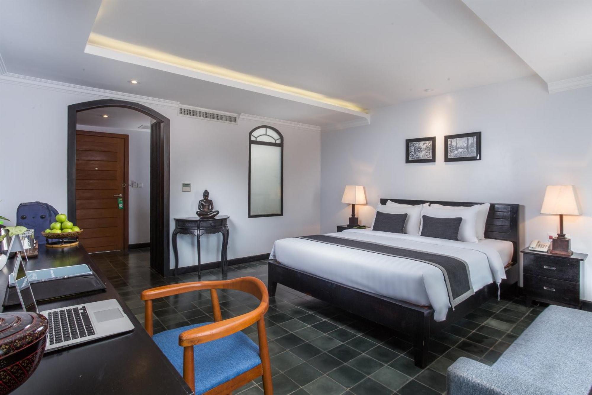 Luxury King Room - Afternoon Tea + Workspace + Support Community,1538573191:JPEG