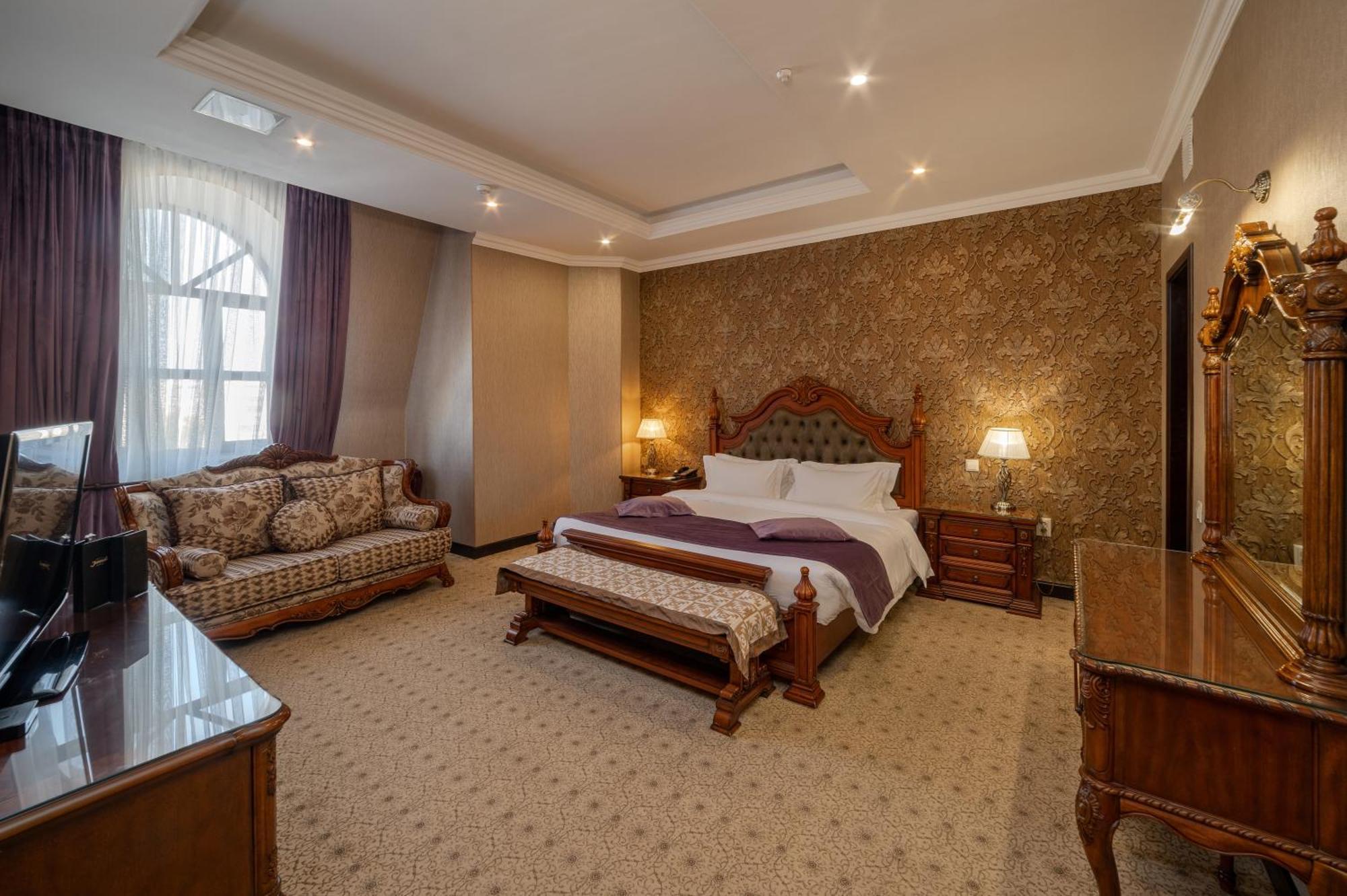 Presidential Suite