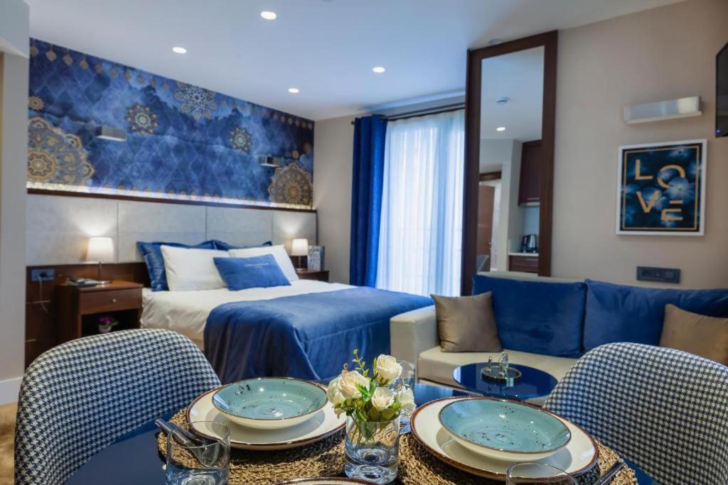 Three-Bedroom Apartment High Floor