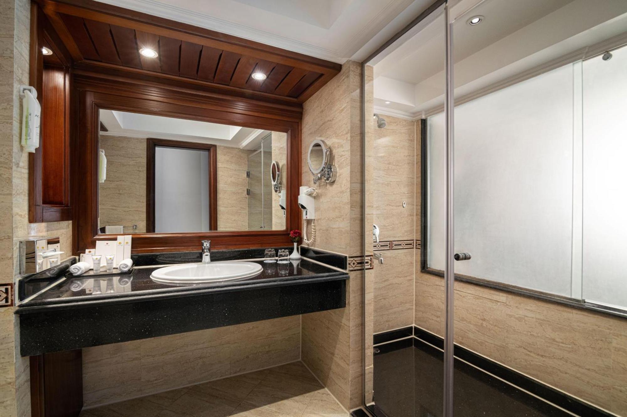 Premium Jacuzzi Suite (Adults Only),1538055880:JPEG