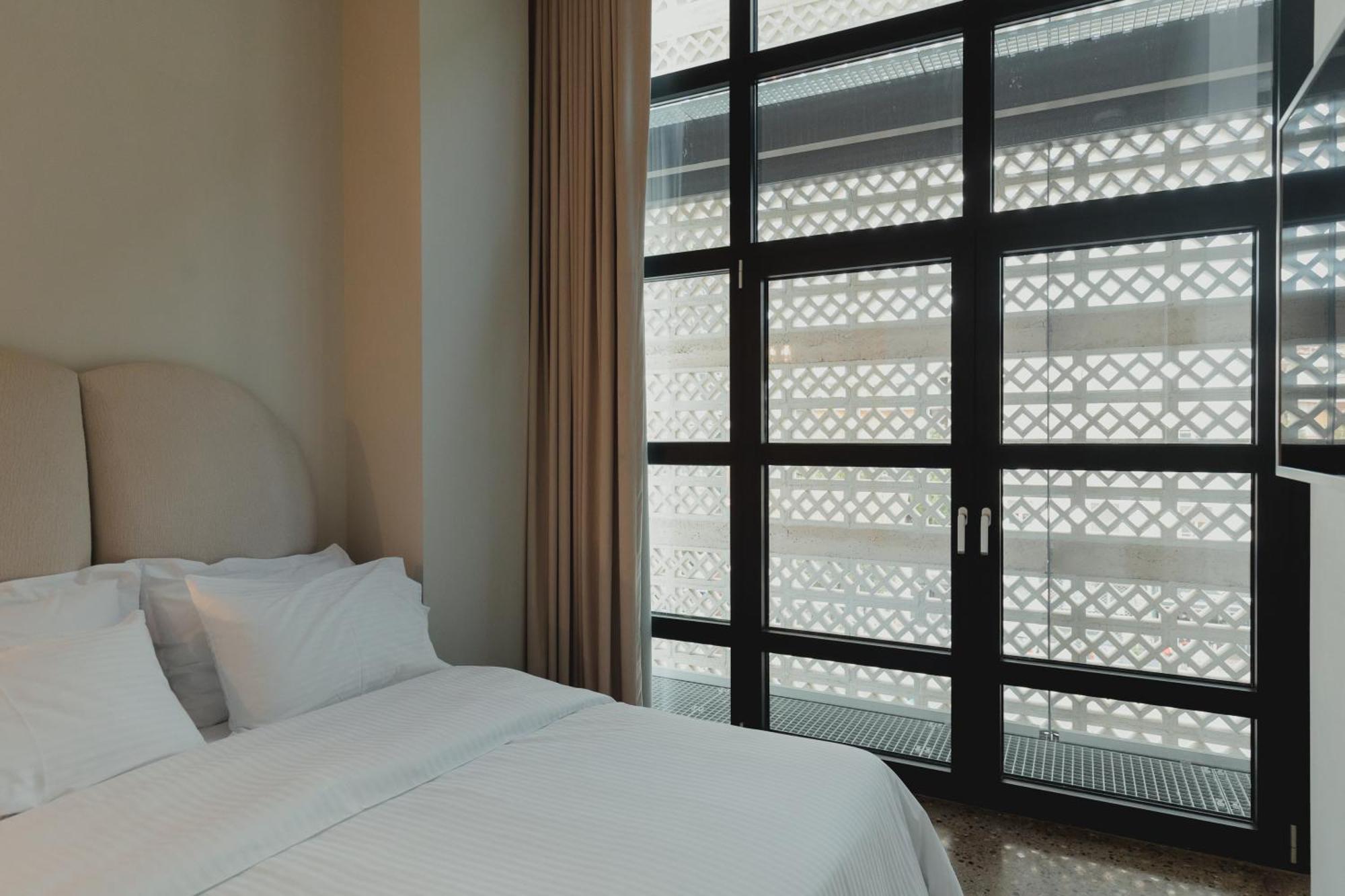 Standard King Room,1538105953:JPEG