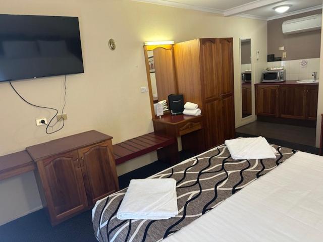 Classic King Room
