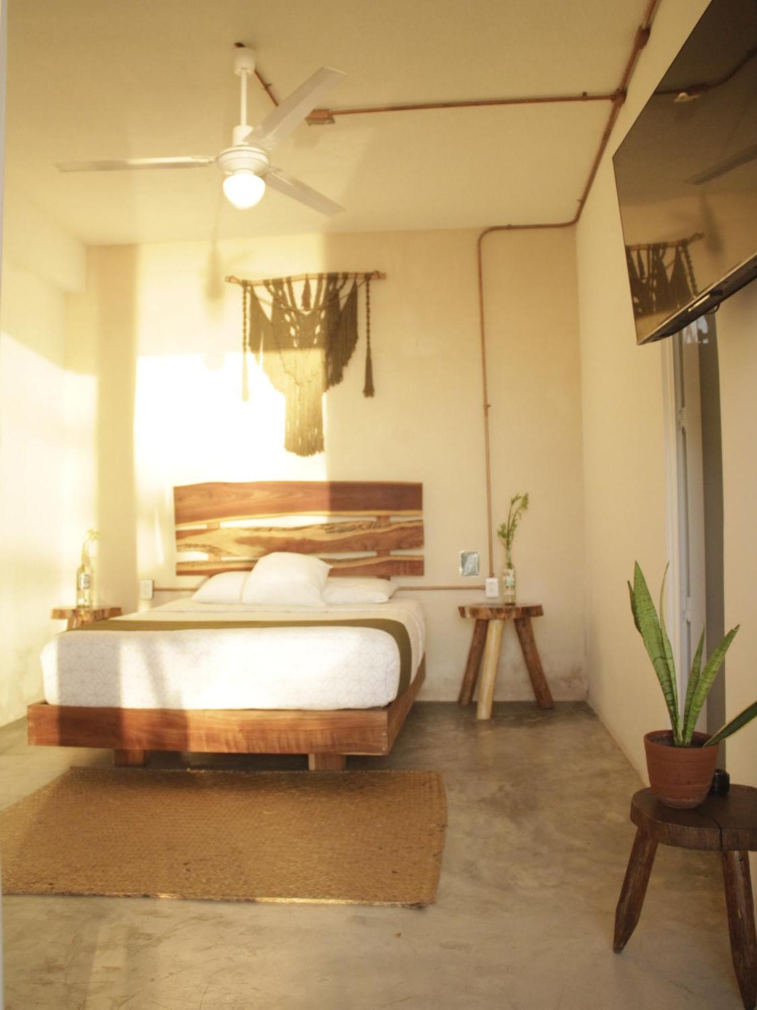 Double Room,1538295763:JPEG