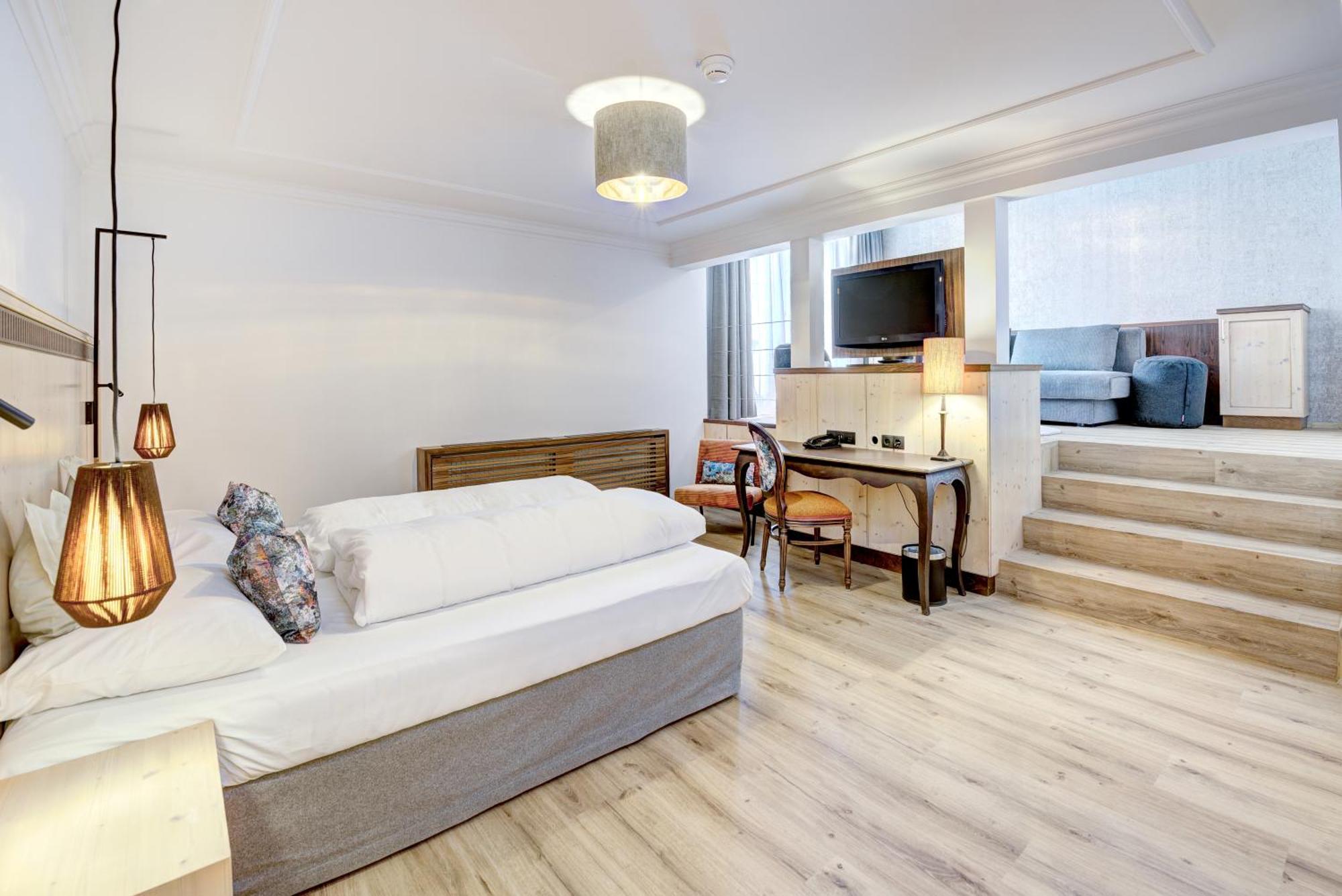 Deluxe Junior Suite