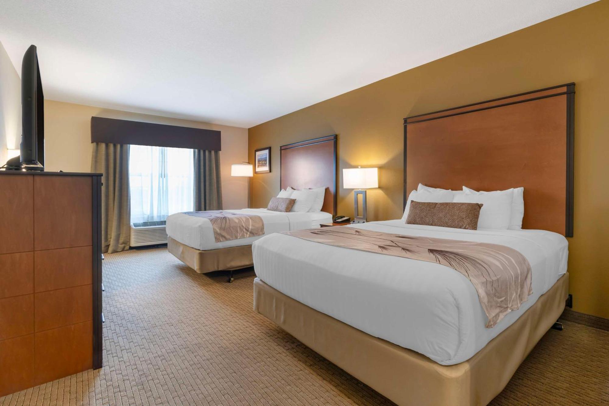 Queen Room with Two Queen Beds