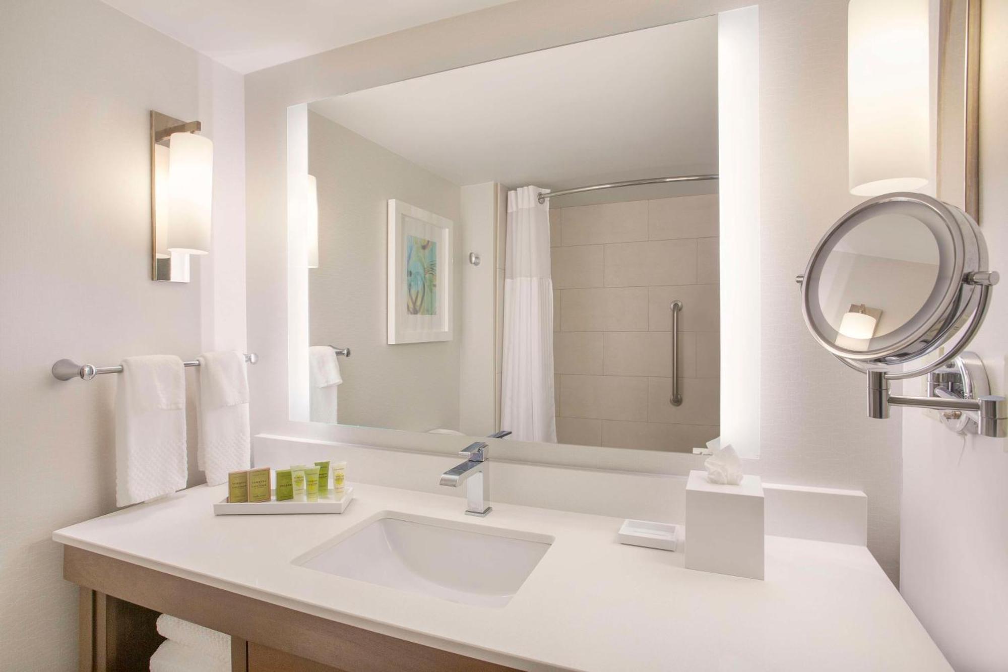 One-Bedroom Suite,1538604076:JPEG