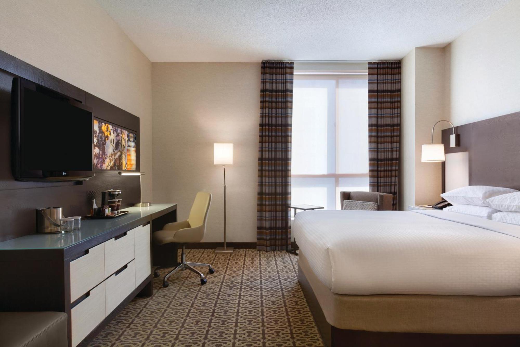Deluxe King Room,1552445728:JPEG