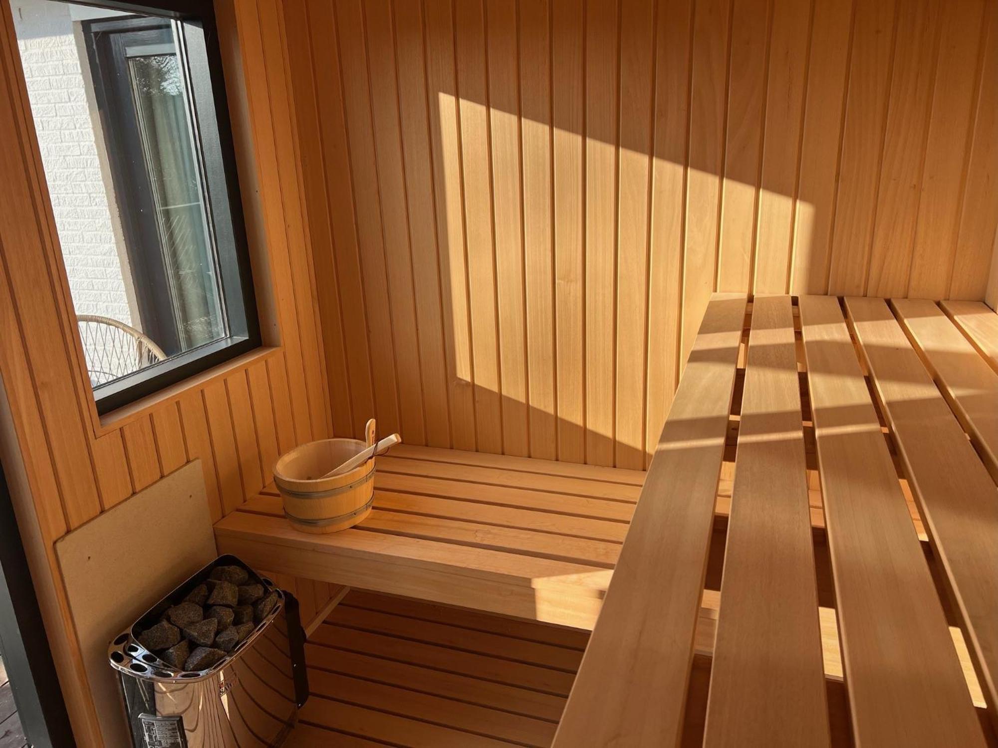 Deluxe Suite mit Whirlpool-Badewanne