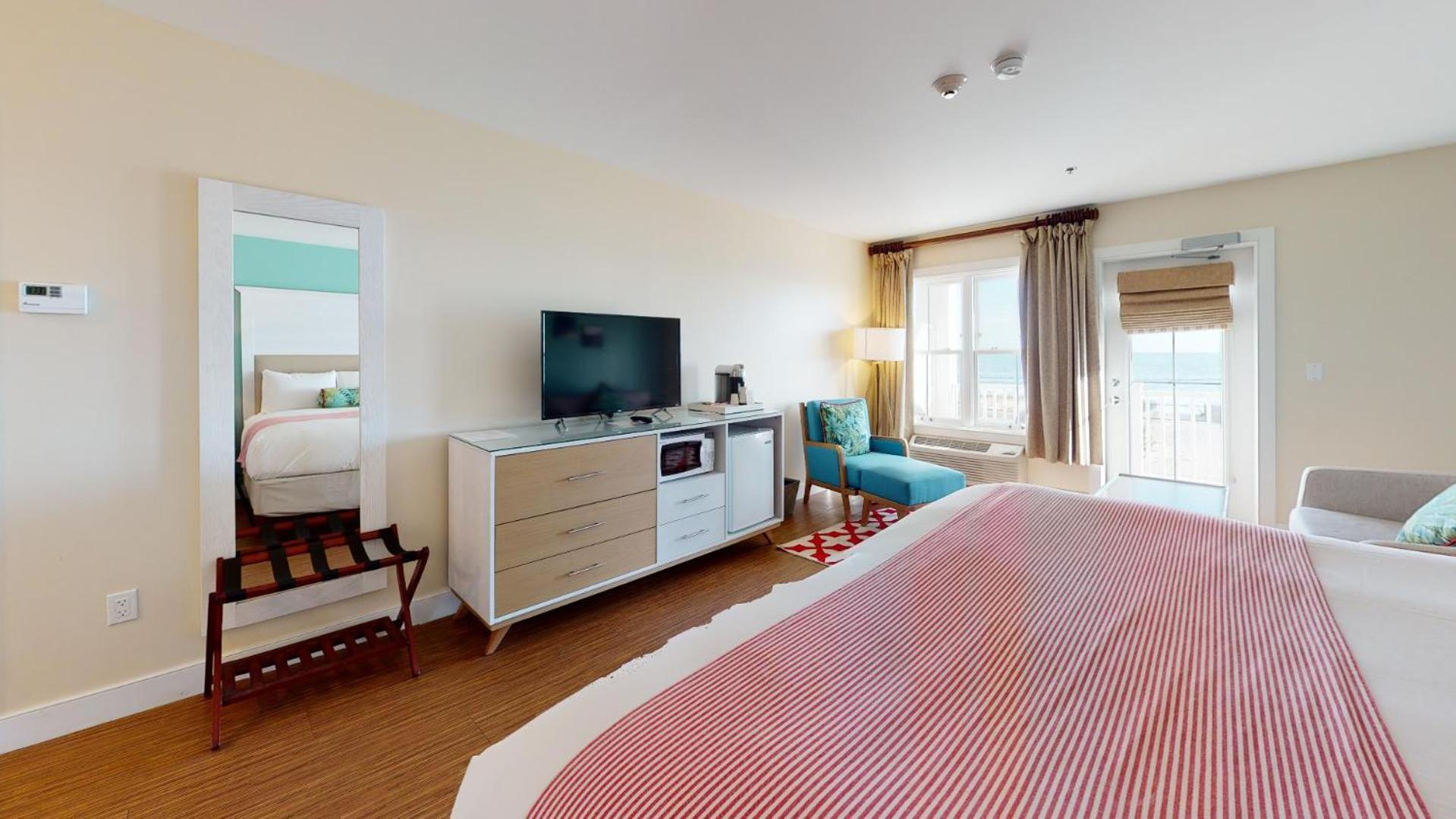 Ocean Junior Suite
