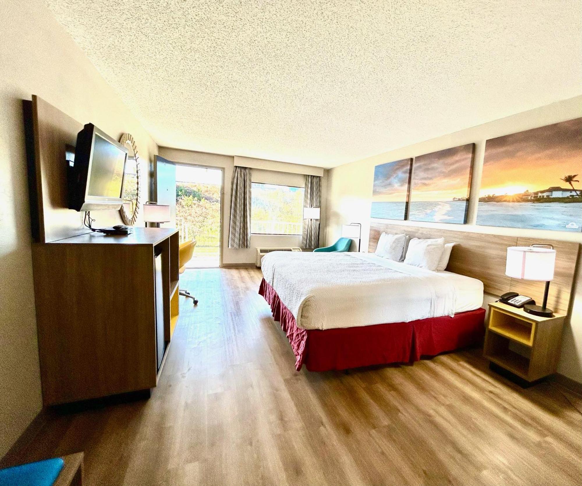 2 Queen Bed, First Floor, Non-Smoking