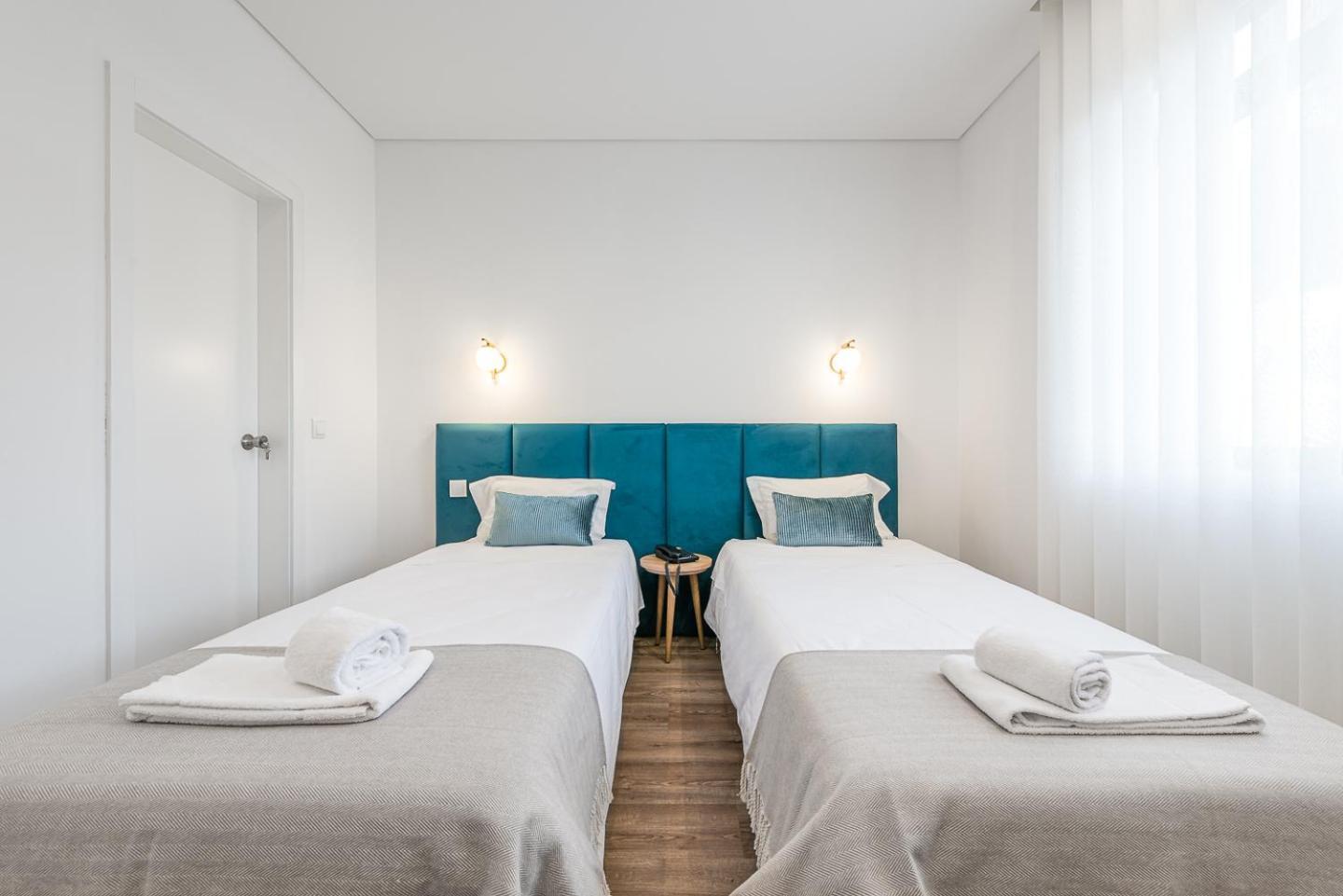 Single Room,1364999684:JPEG