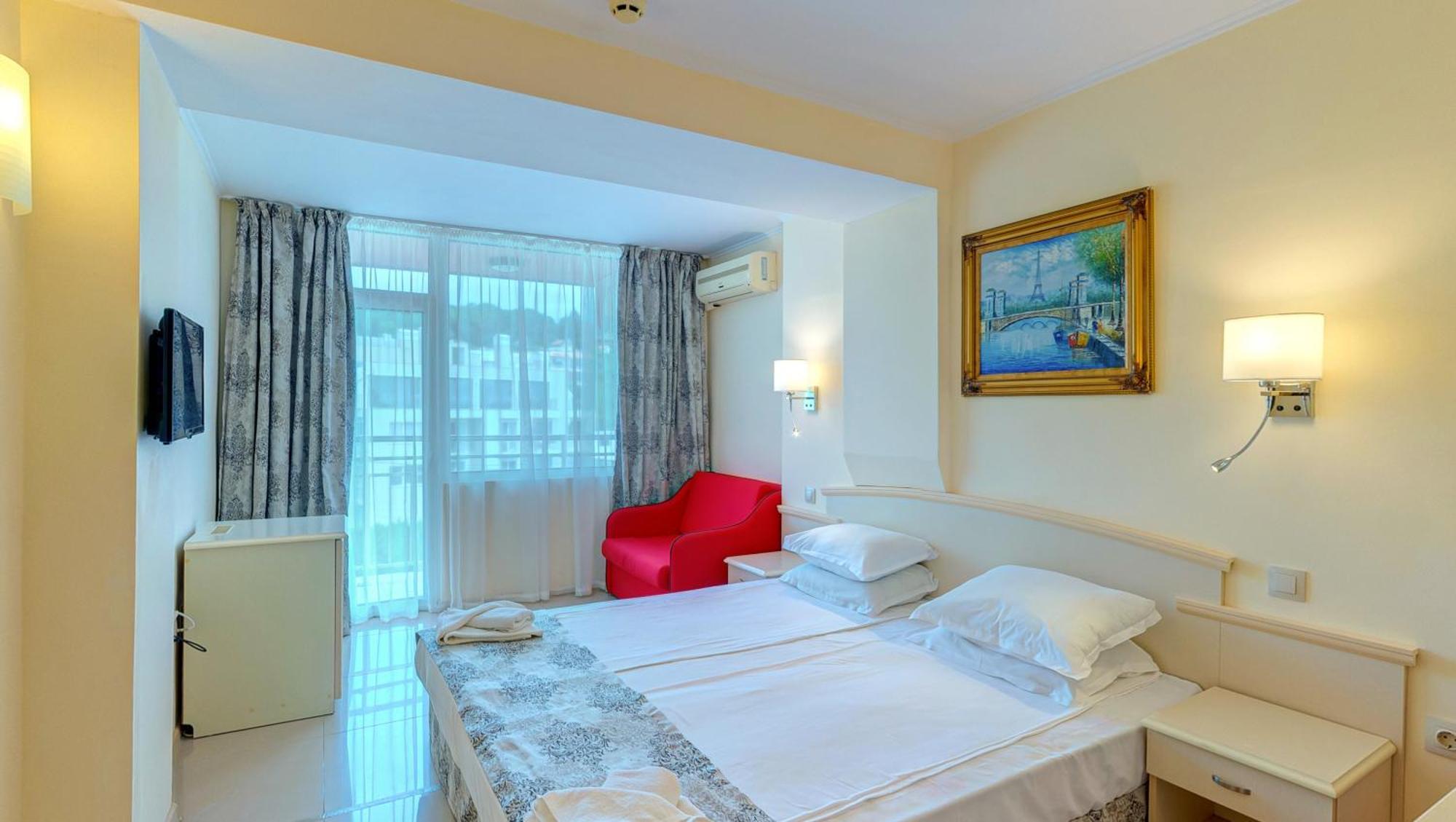 Double or Twin Room with Balcony (2 Adults) with Free Parking,1539079270:JPEG