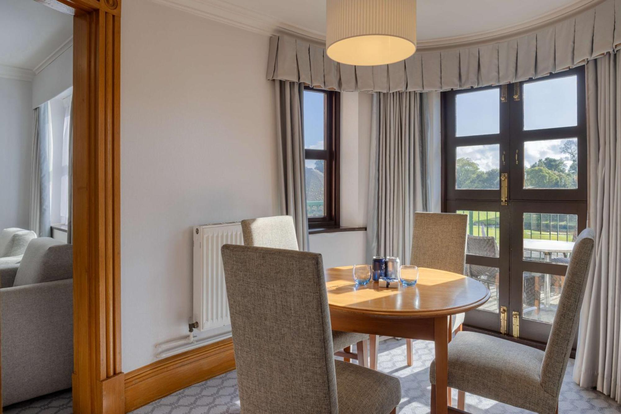 Grand Hilton Suite