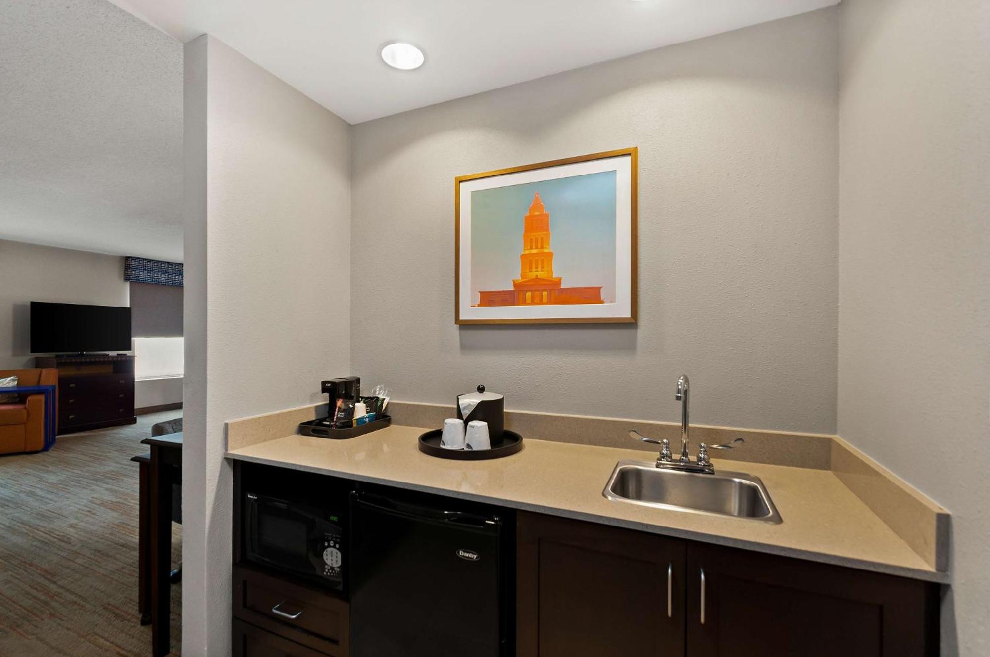 Queen Studio Suite with Two Queen Beds and Sofa Bed - Non-Smoking