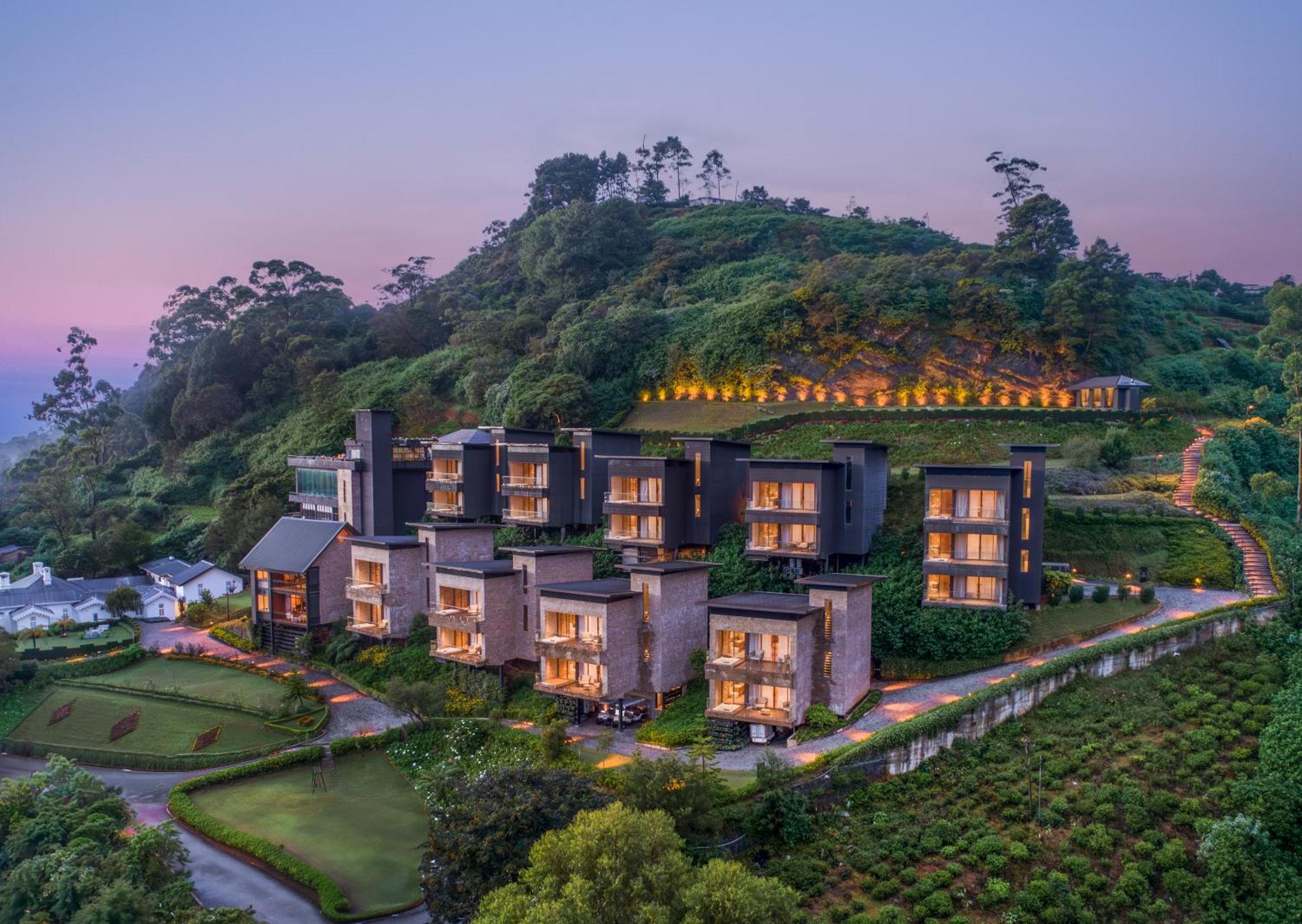 Suite met uitzicht op de bergen - met een gratis bezoek aan de biologische aardbeien- en groentetuin om je eigen aardbeien te plukken, 10% korting op de spa en excursies + vroeg inchecken en laat uitchecken op basis van beschikbaarheid