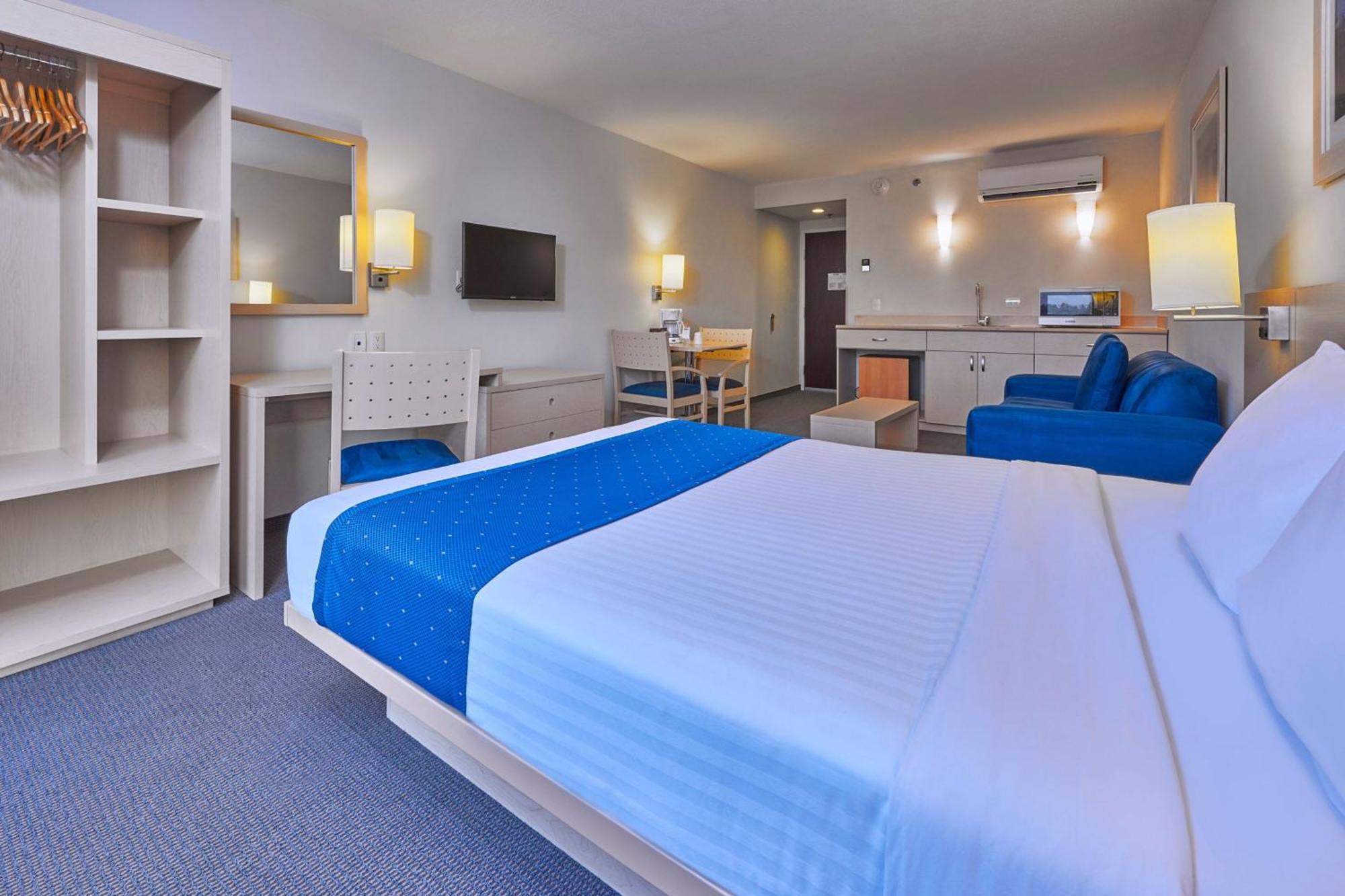 Queen Suite with Sofa Bed