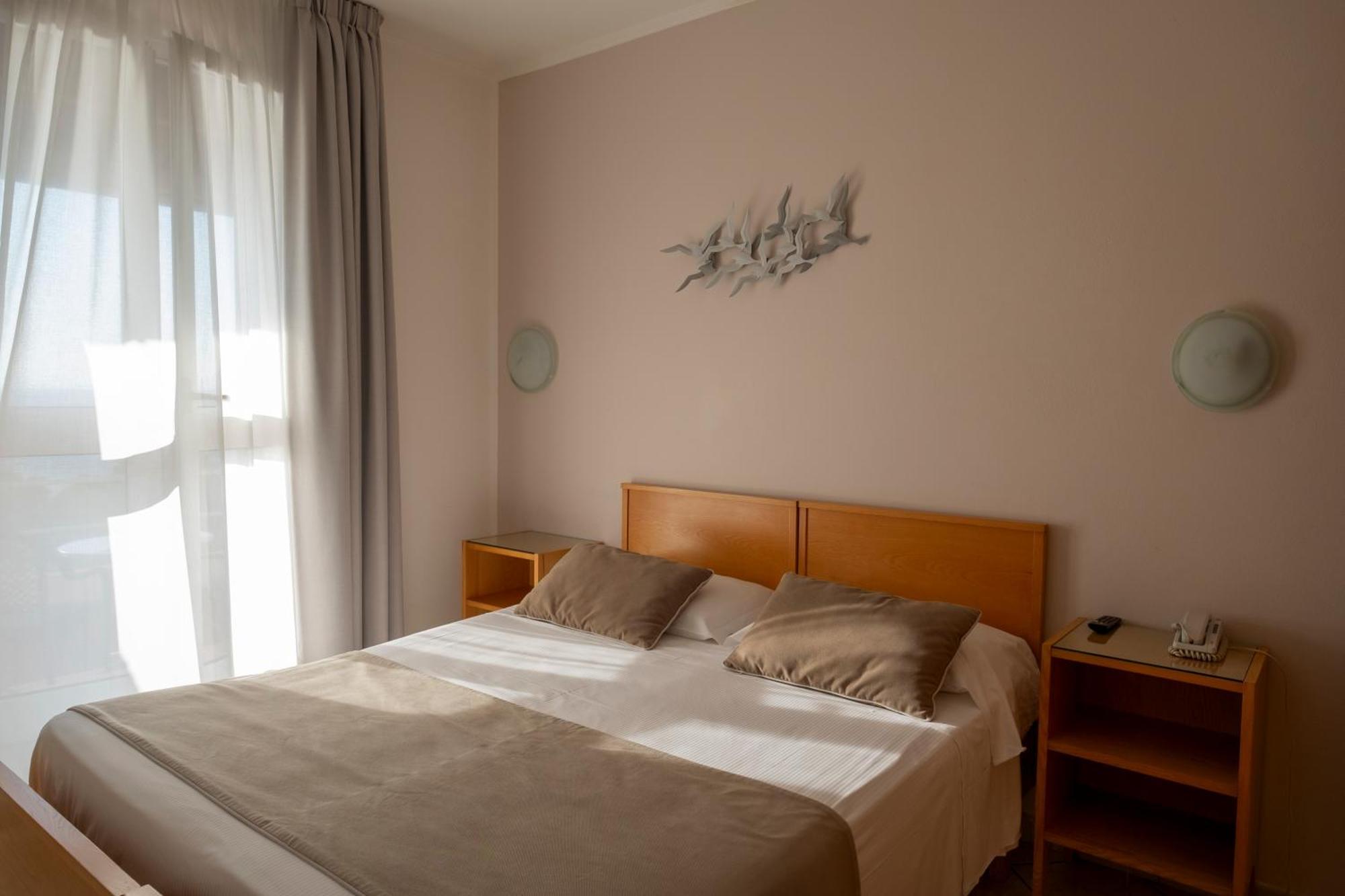 Double Room with Terrace and Sea View