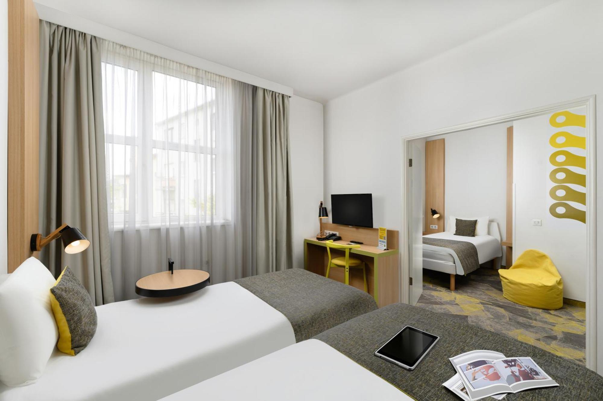 family room one double one single bed