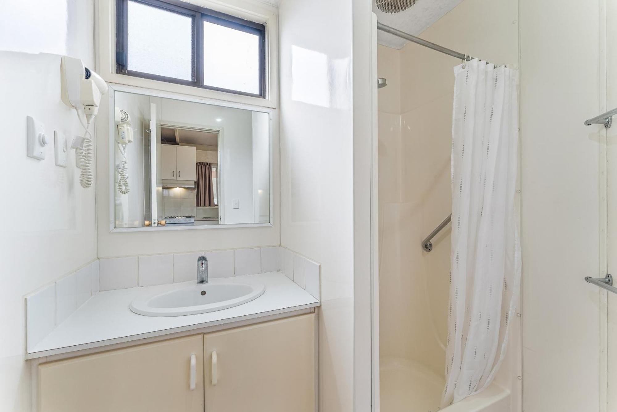 Standard Cabin (2BR)