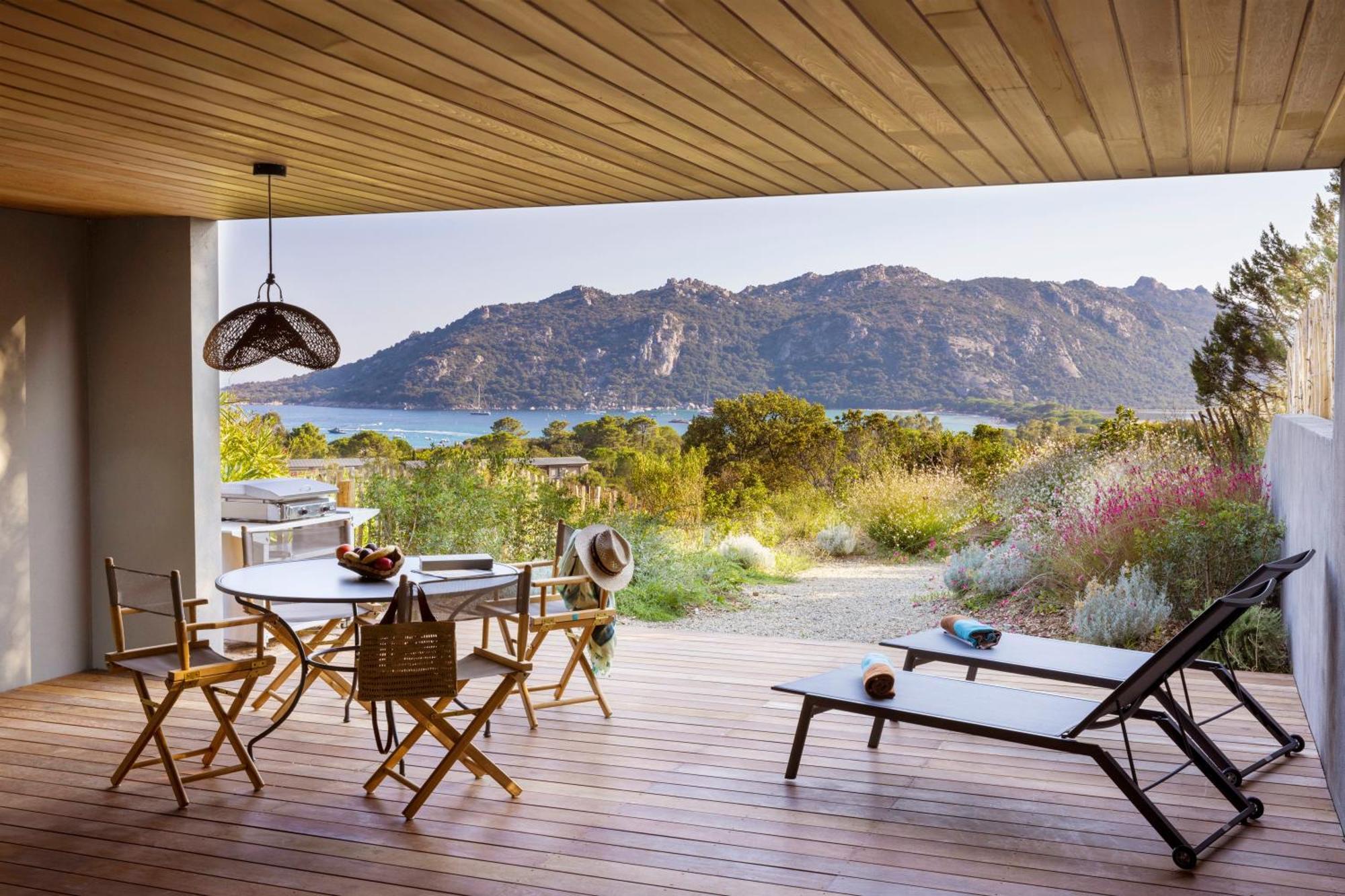 Prestige Two-Bedroom Apartment with Sea View