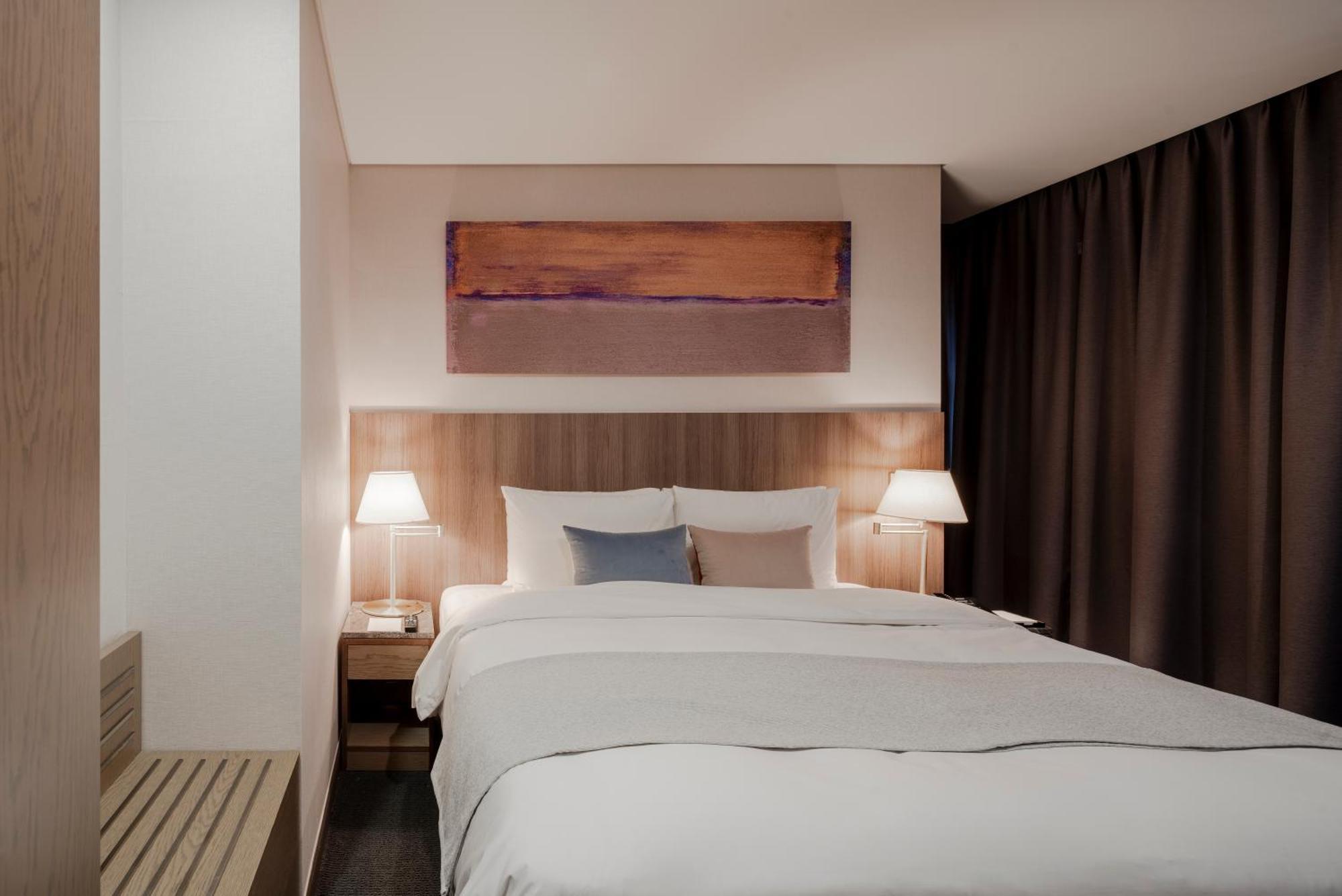 Premier Suite,1539802213:JPEG