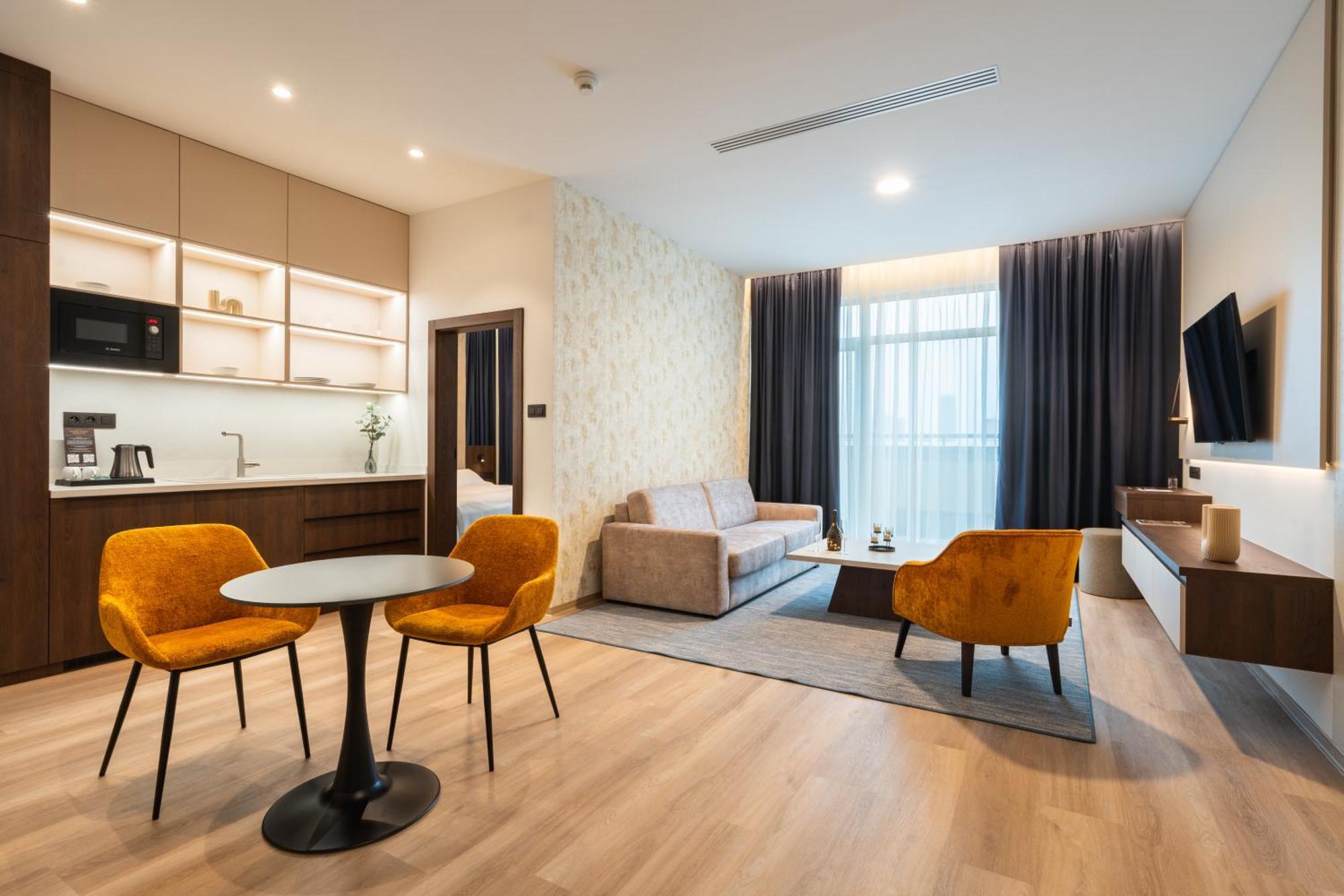 Deluxe Apartment