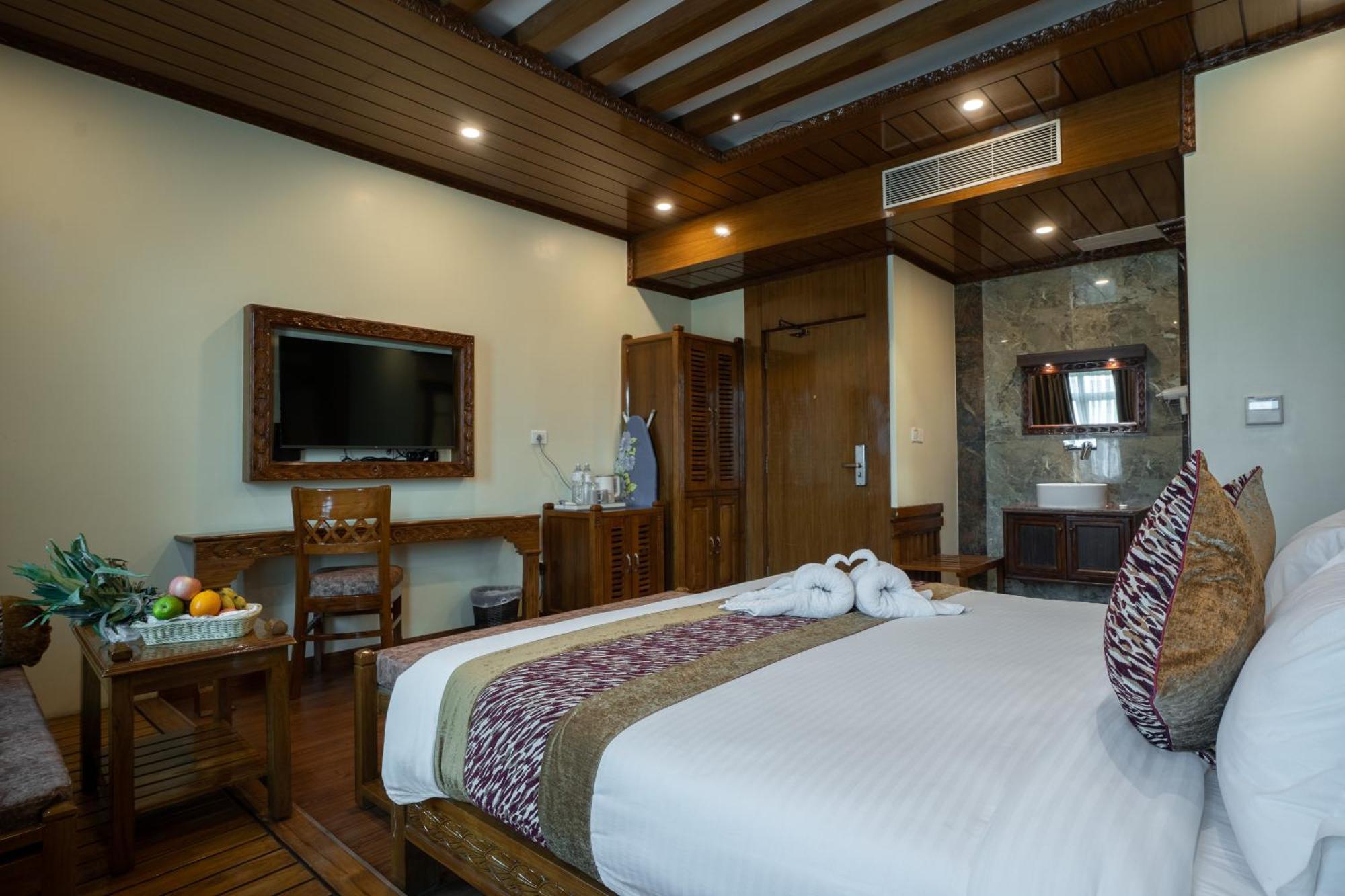 Deluxe Double Room,1539952573:JPEG