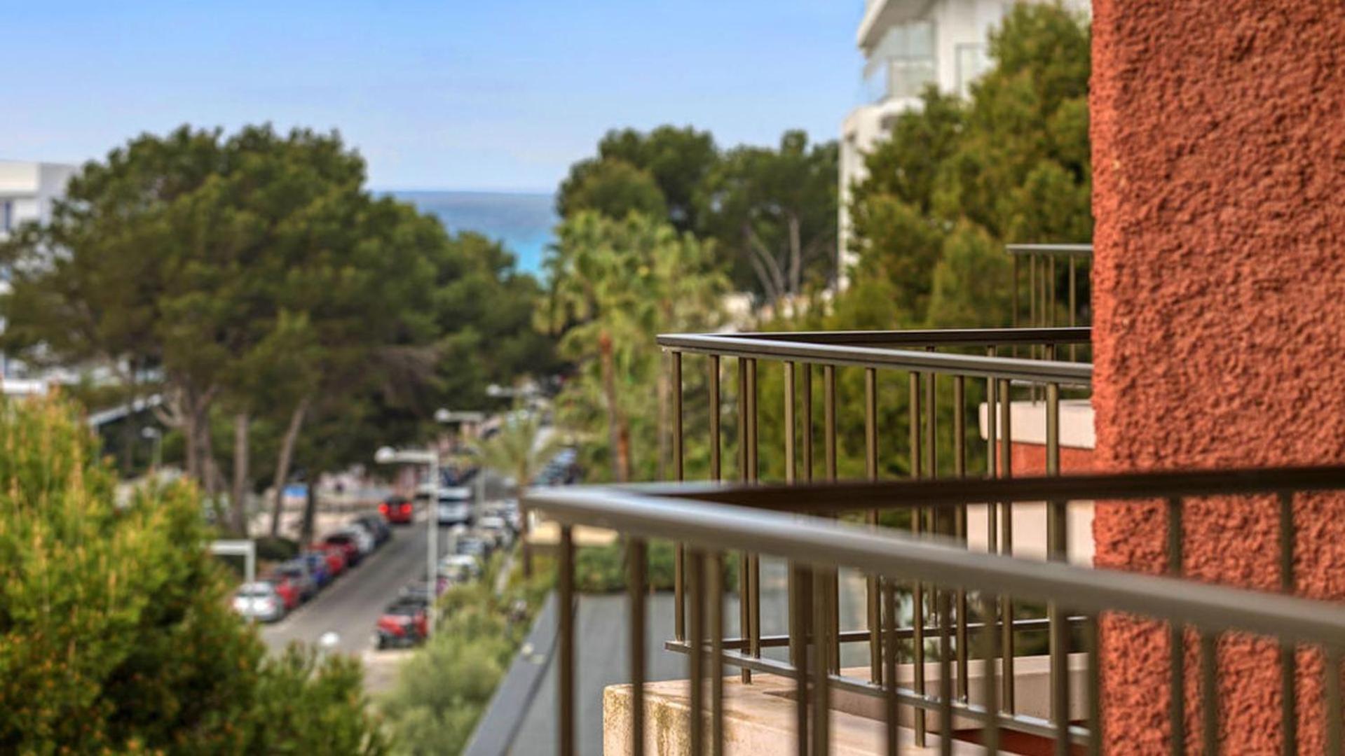 Double Room with Balcony and Brunch