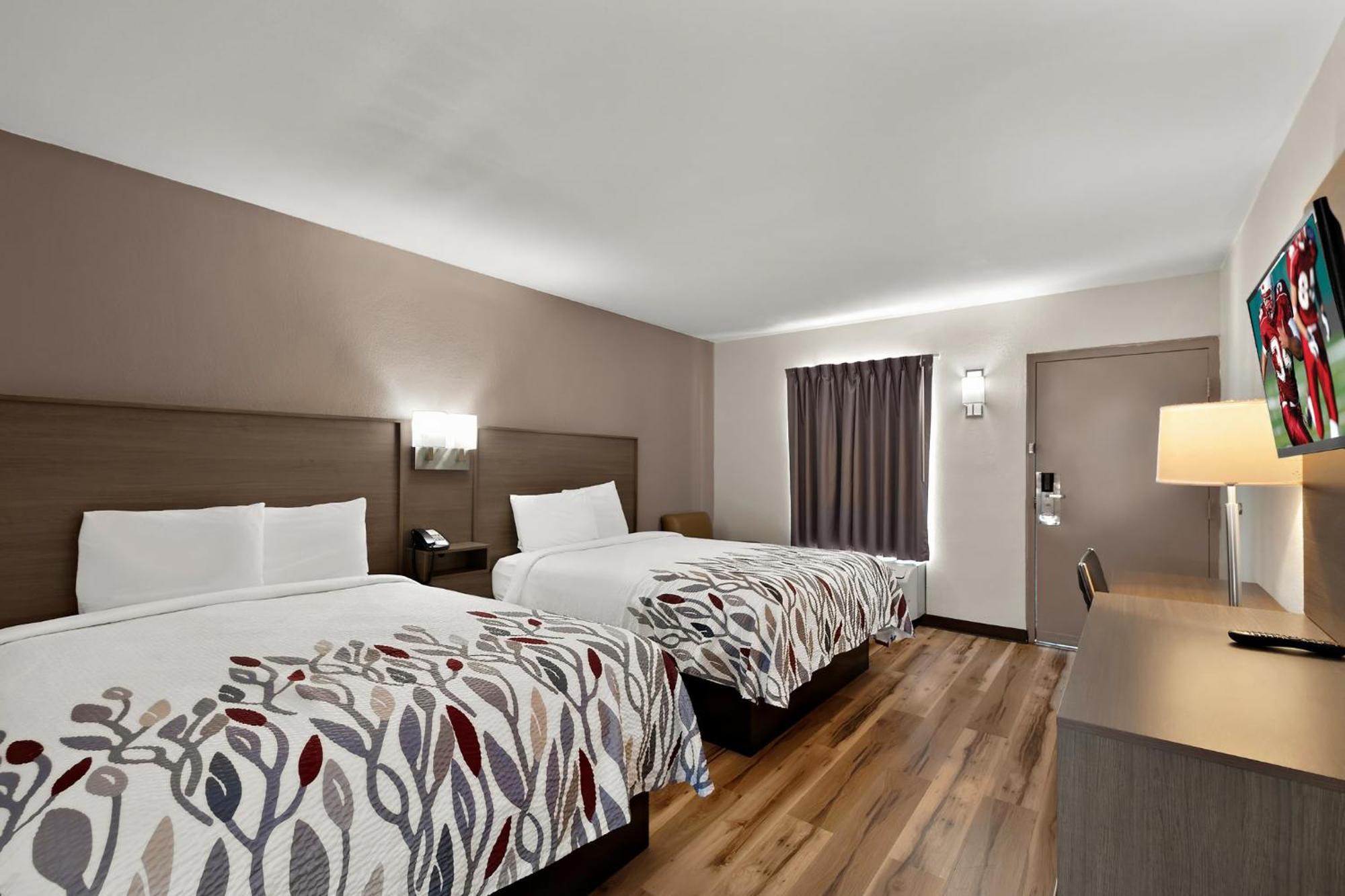 Deluxe Room with Two Queen Beds First Floor Non-Smoking