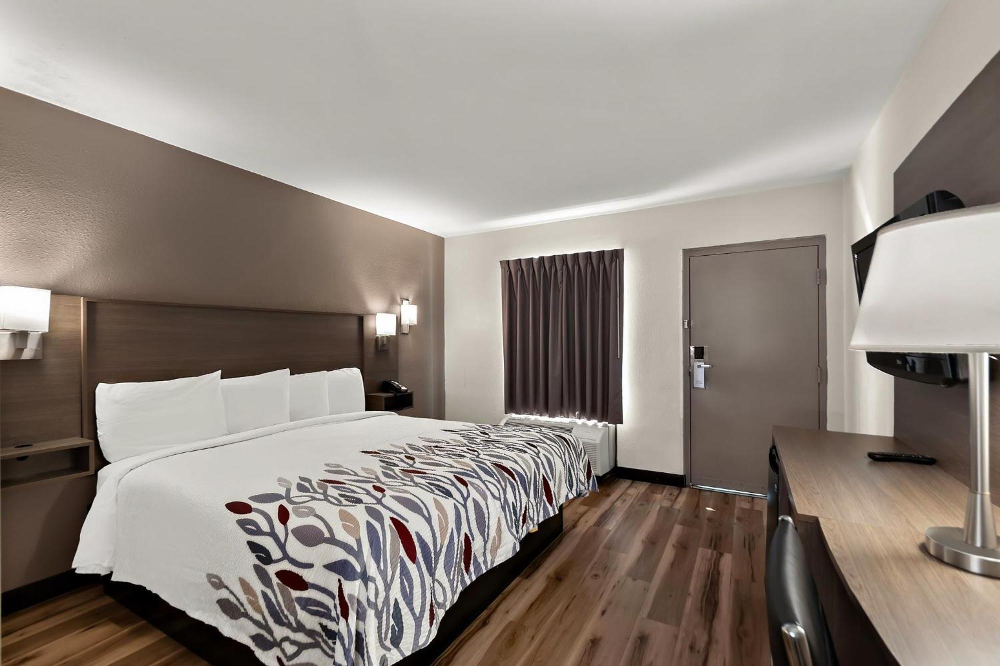 Standard King Room Second Floor Non-Smoking