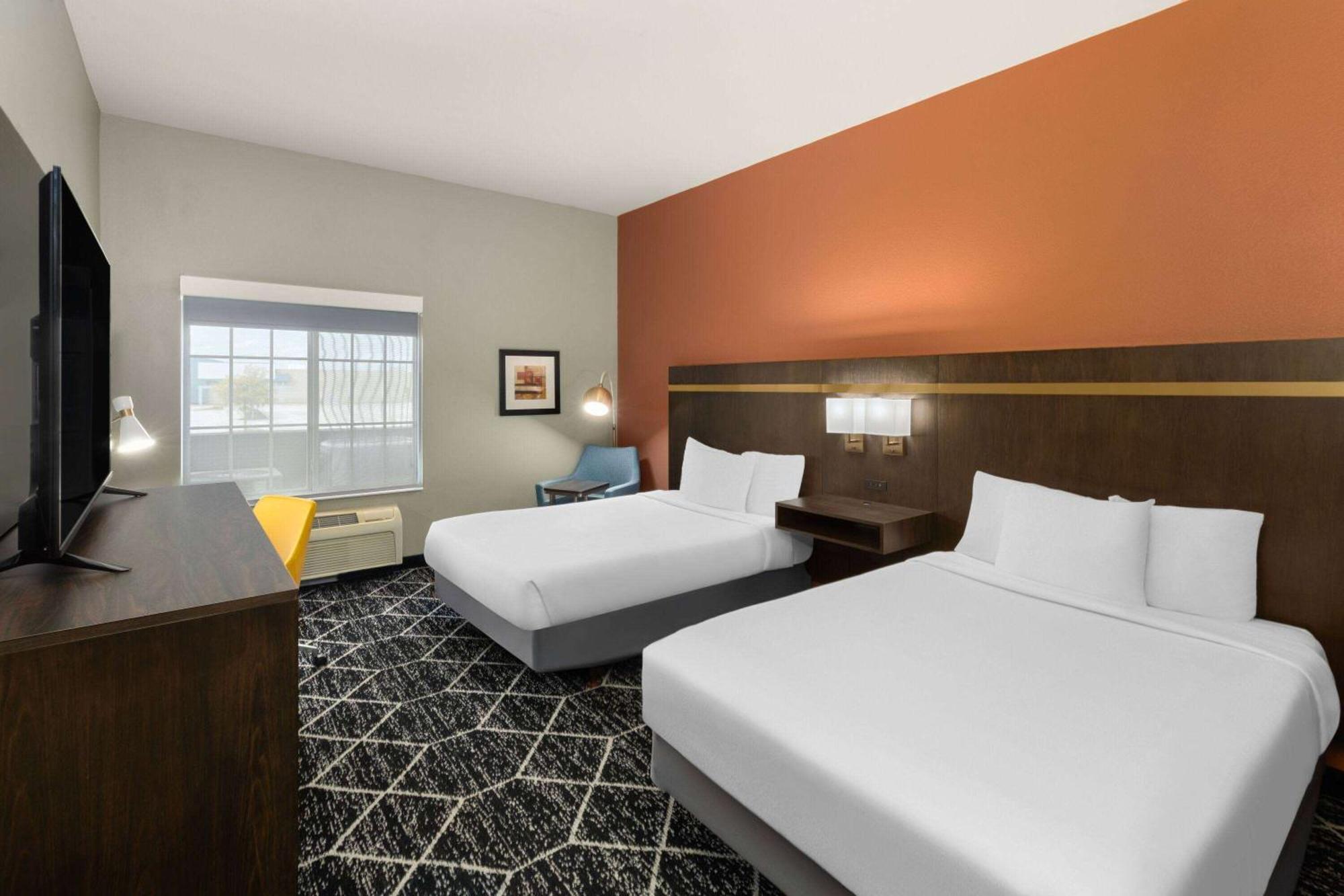 Double Room with Mobility/Hearing Impaired Access - Non-Smoking