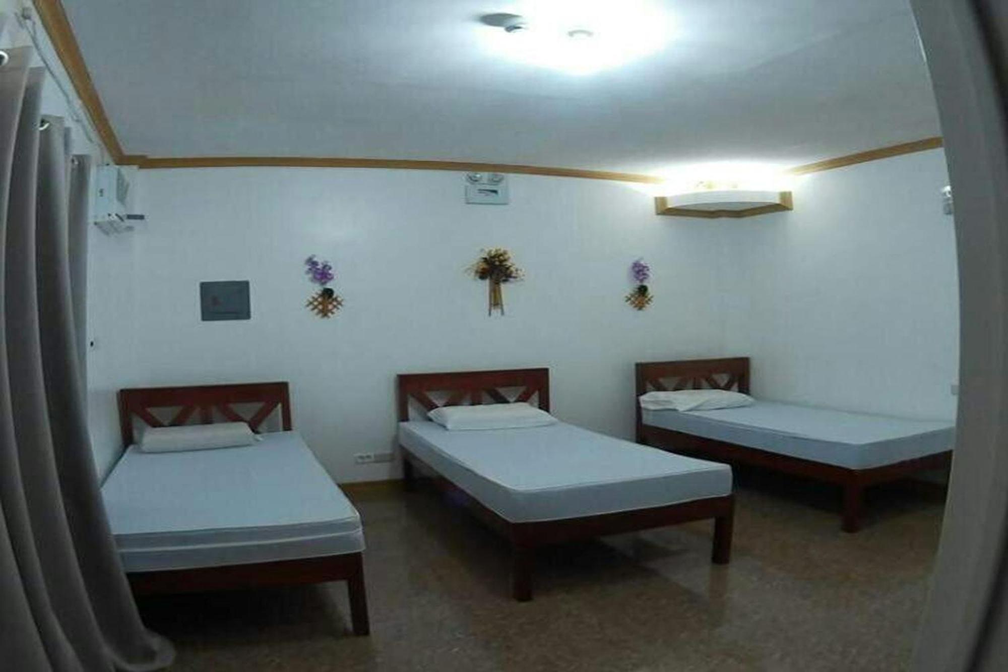 Triple Room with Garden View