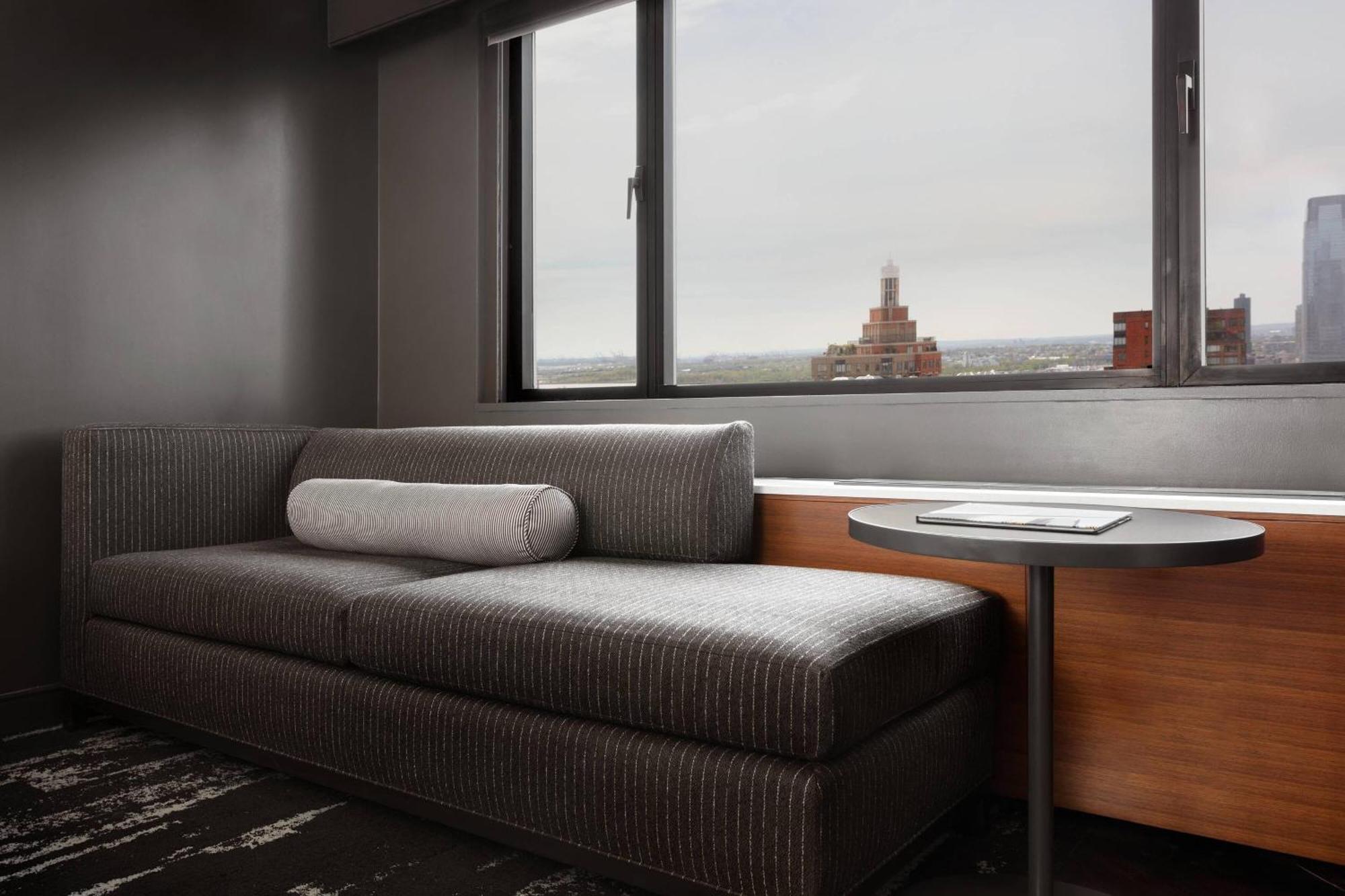 Quarto Deluxe com Cama King-size Vista Rio Hudson