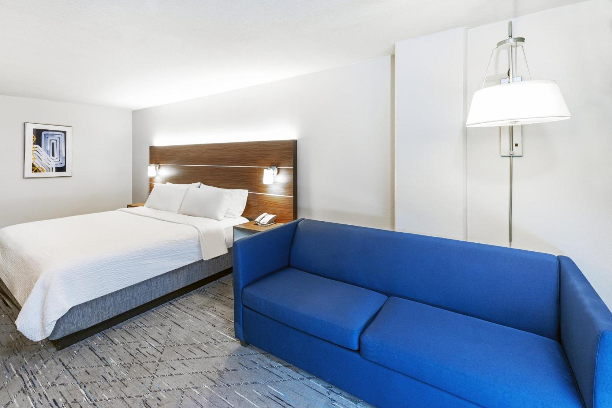 Standard King Room with Sofa Bed