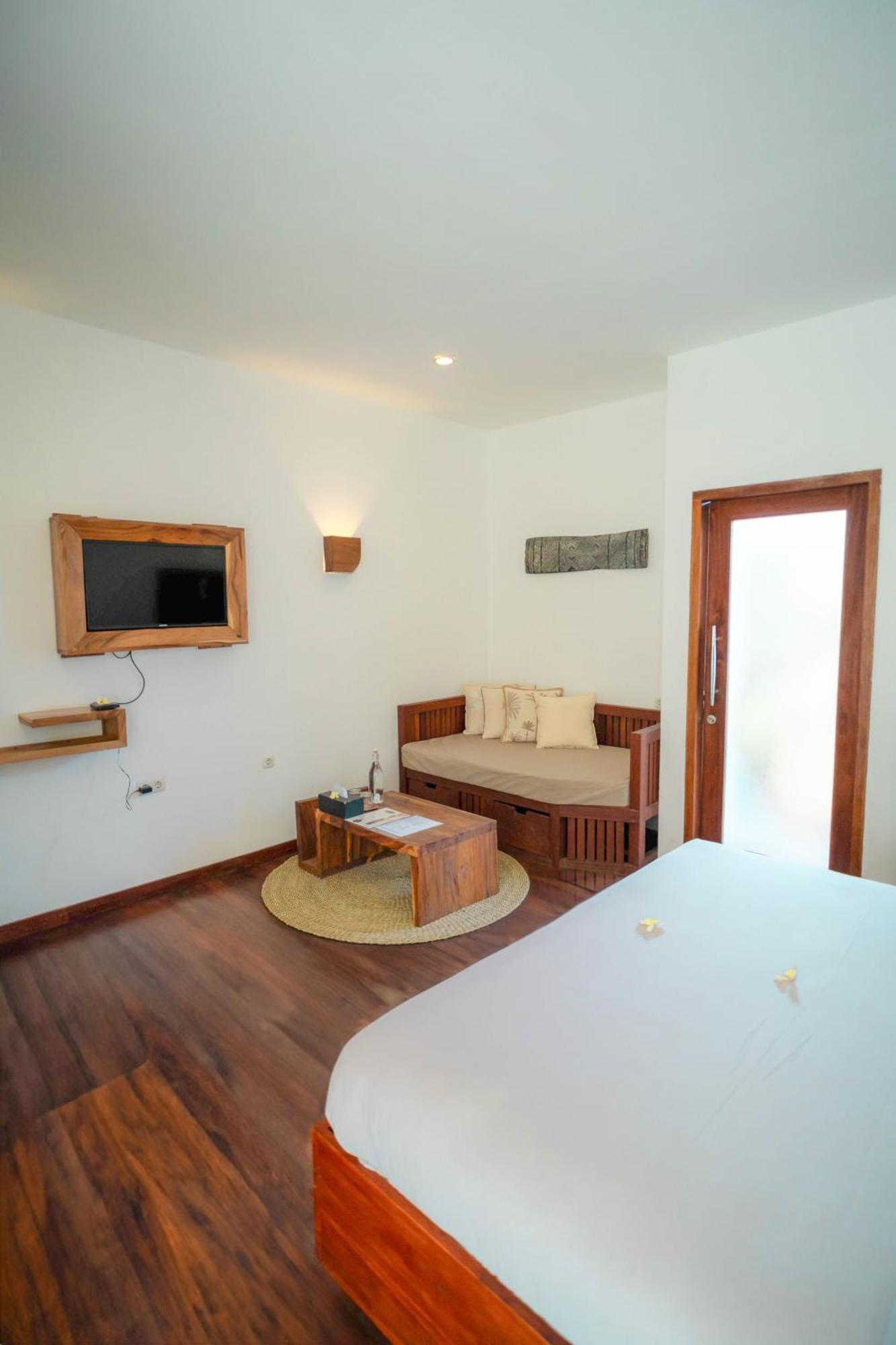 Deluxe Suite Room with Free One Time Lunch or Dinner,1541223364:JPEG