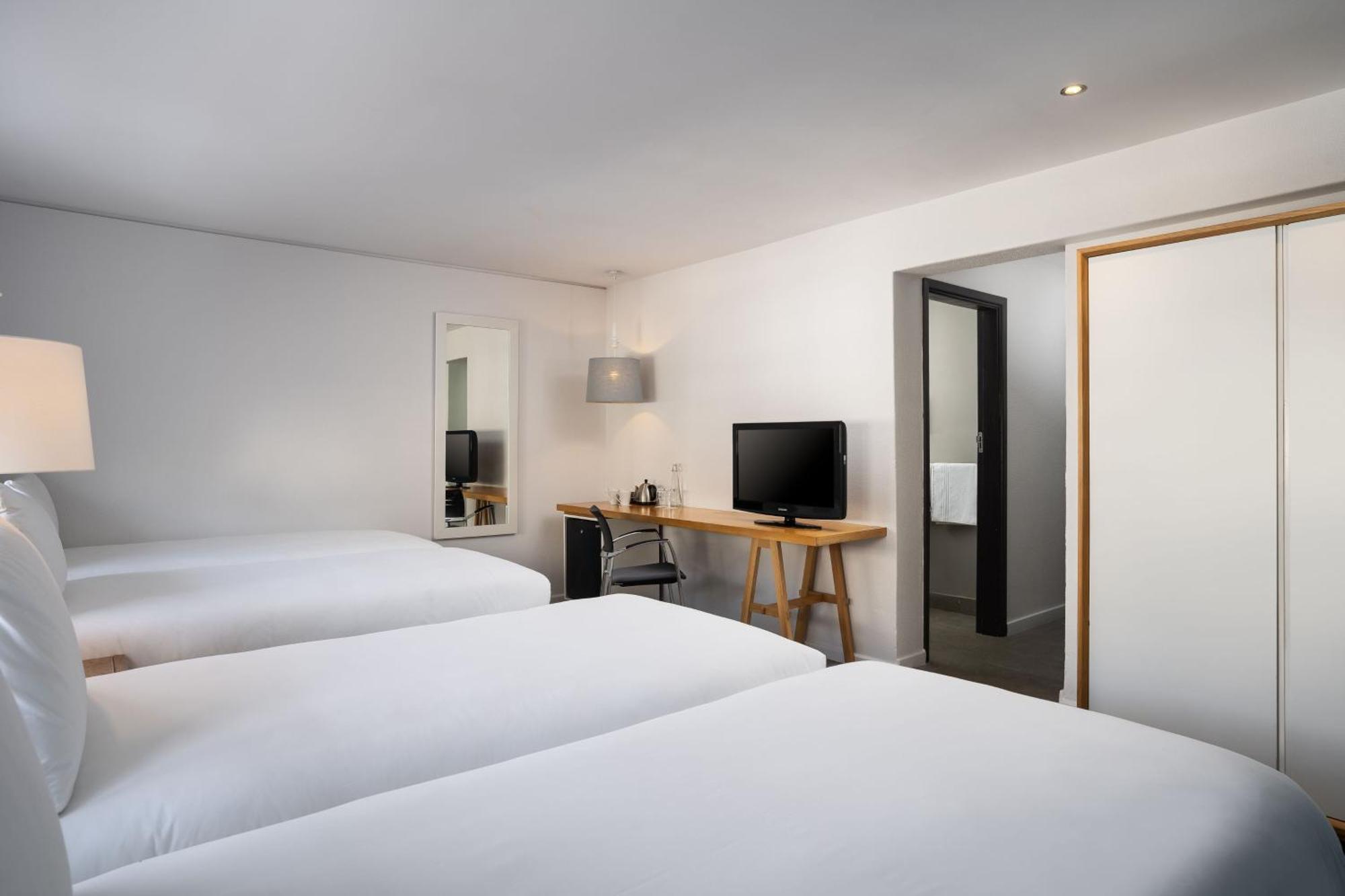 Large Quadruple Room