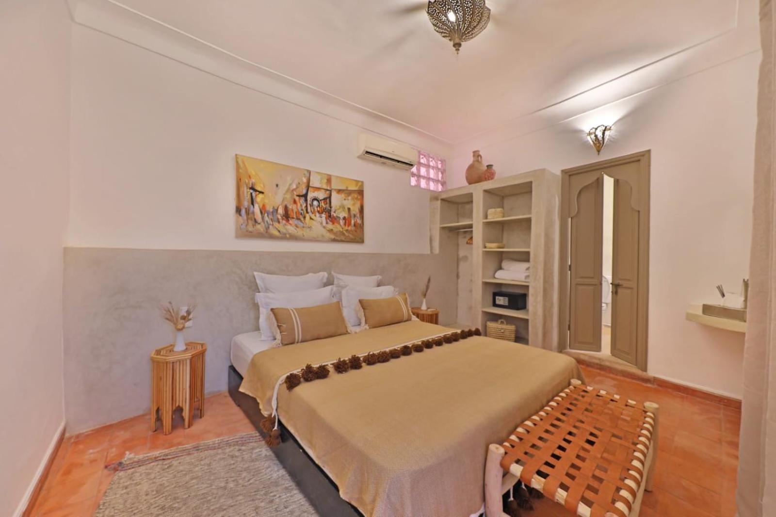 Superior Queen Room,1541392942:JPEG