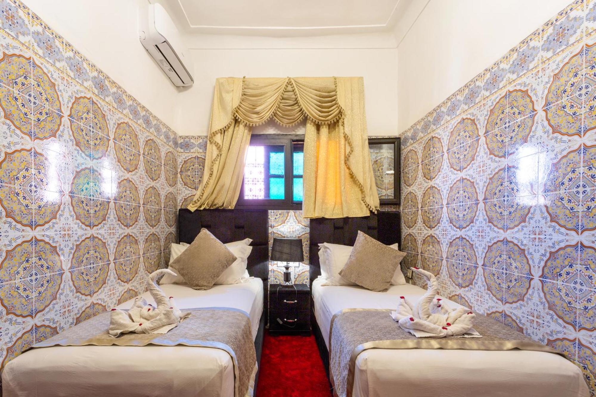 Double or Twin Room with Bathroom,1541456539:JPEG