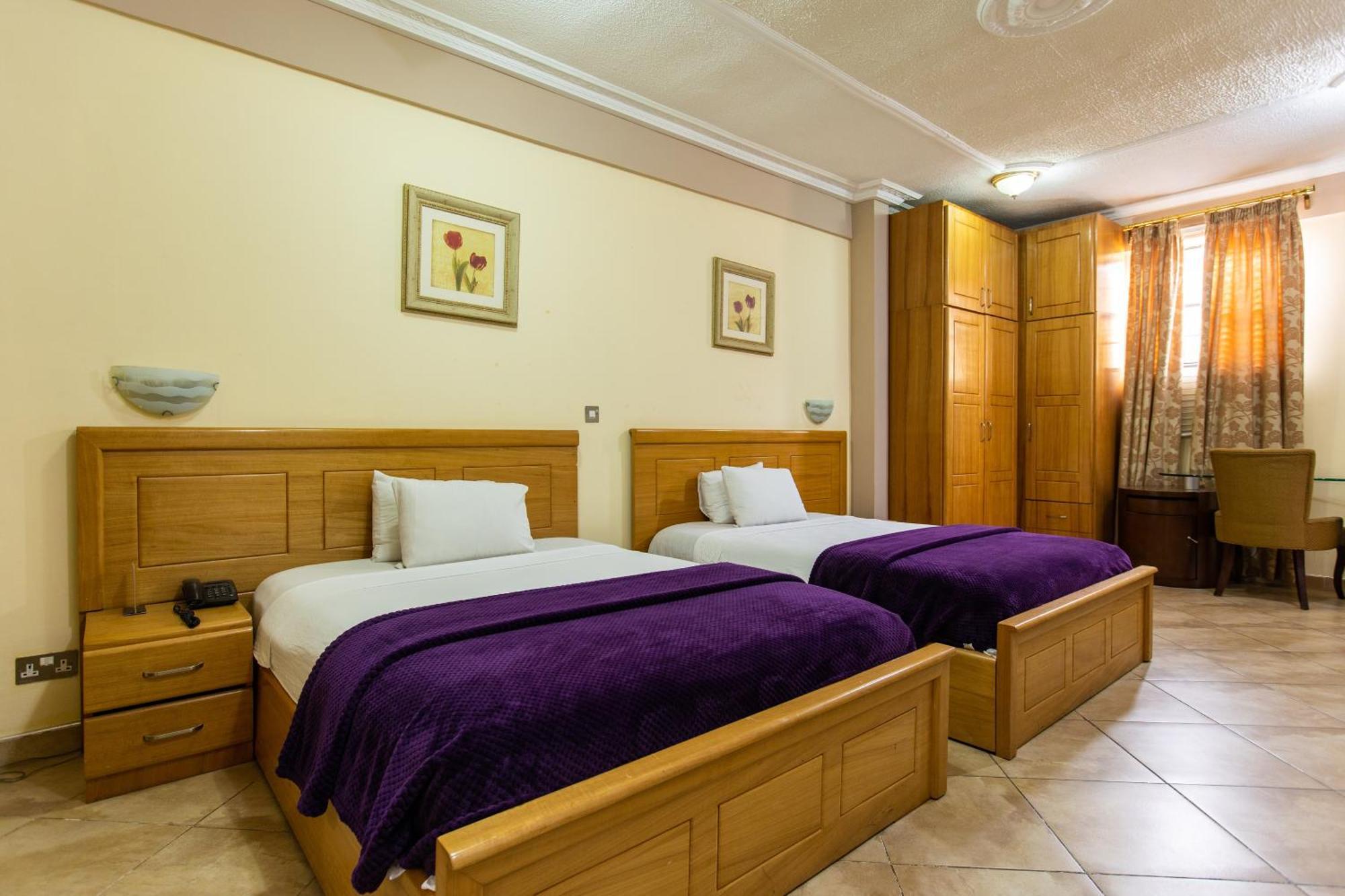 Deluxe Twin Room