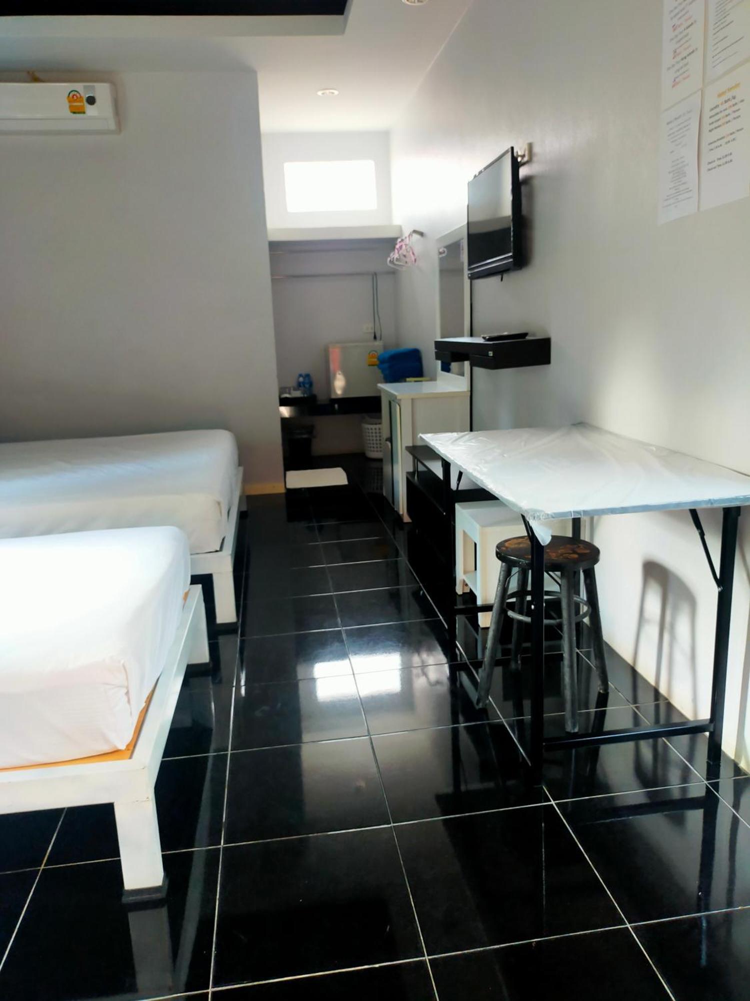 Triple Room Bathroom