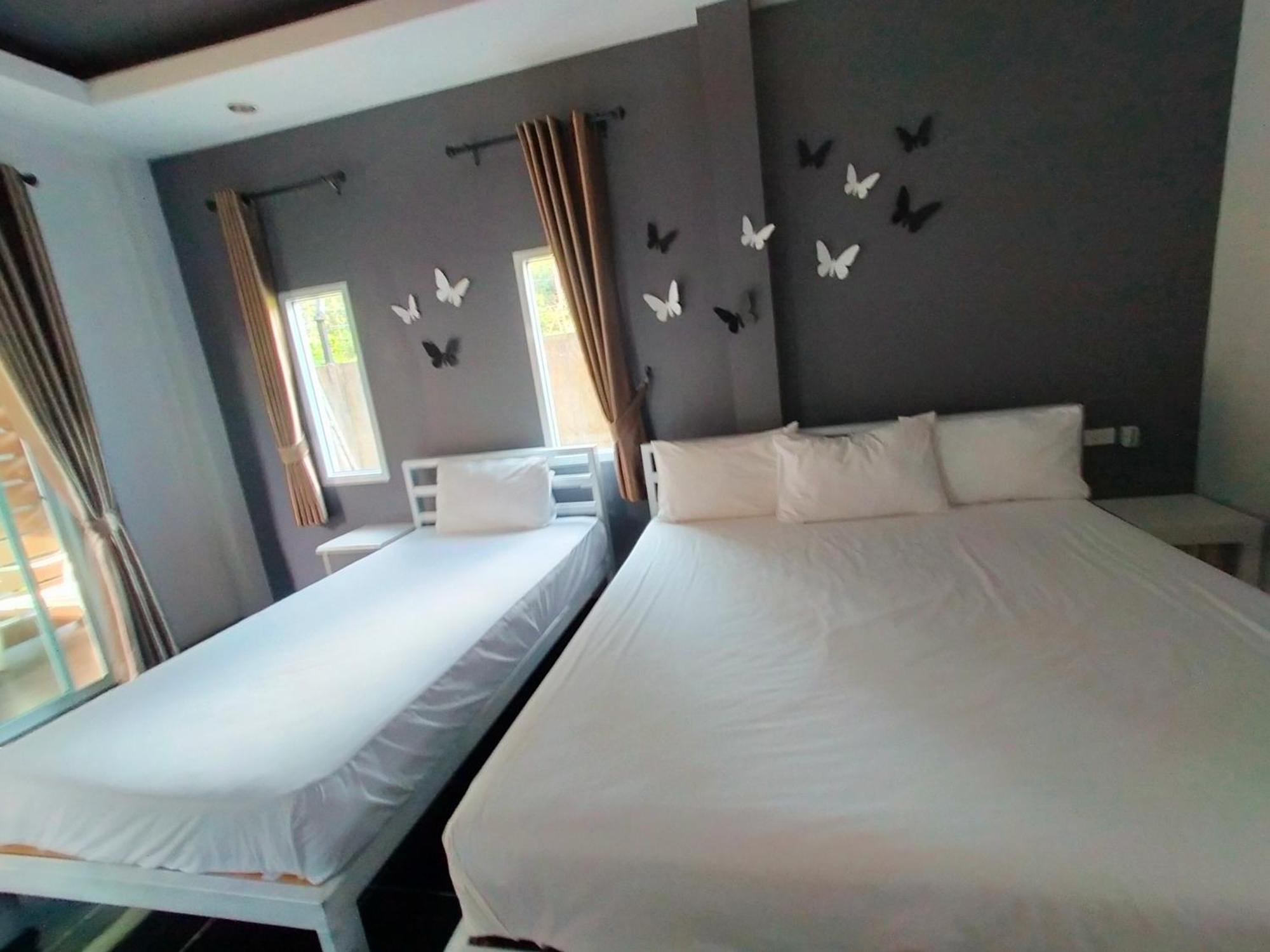 Triple Room Bathroom